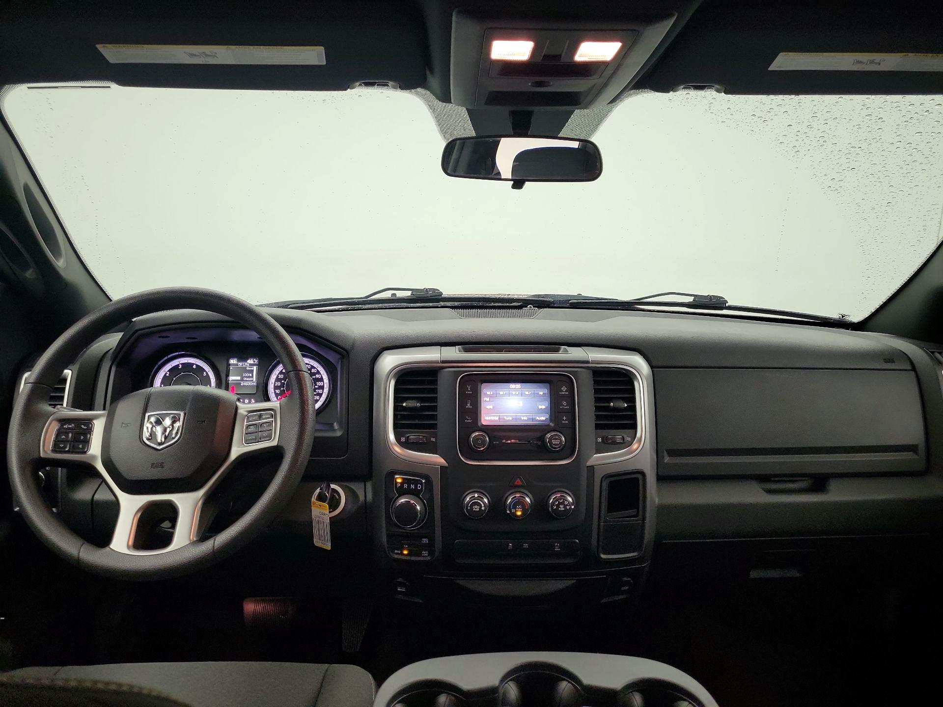 Thumbnail: 2022 RAM 1500 Classic - 8