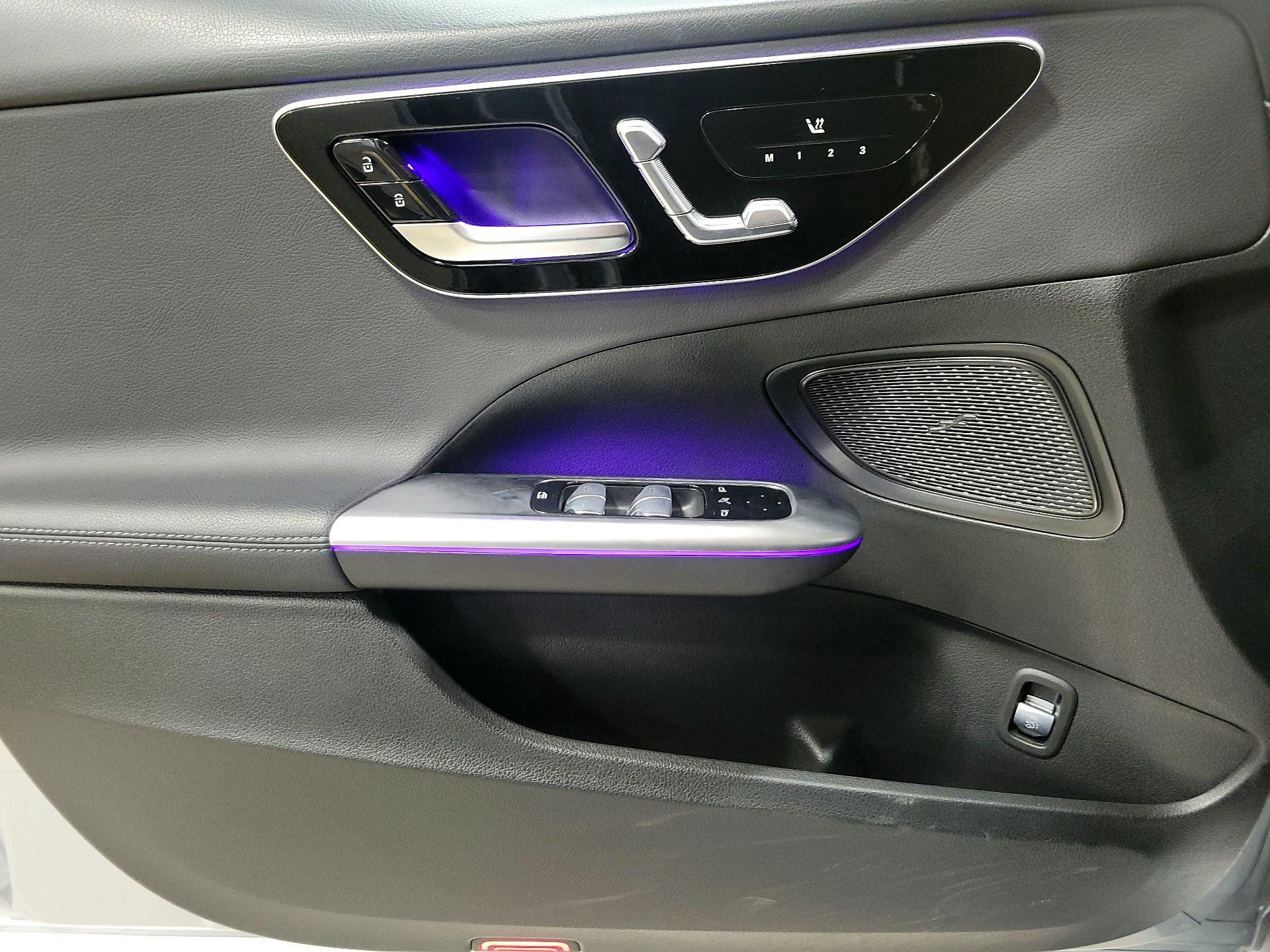 Thumbnail: 2022 Mercedes-Benz C-Class - 12