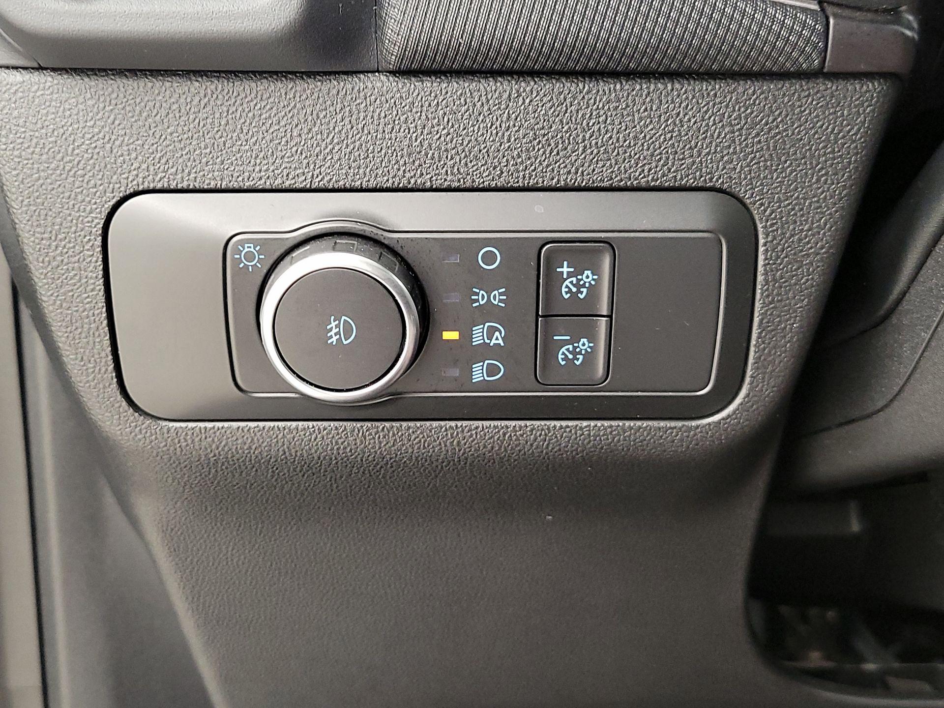 Thumbnail: 2022 Ford Bronco Sport - 13