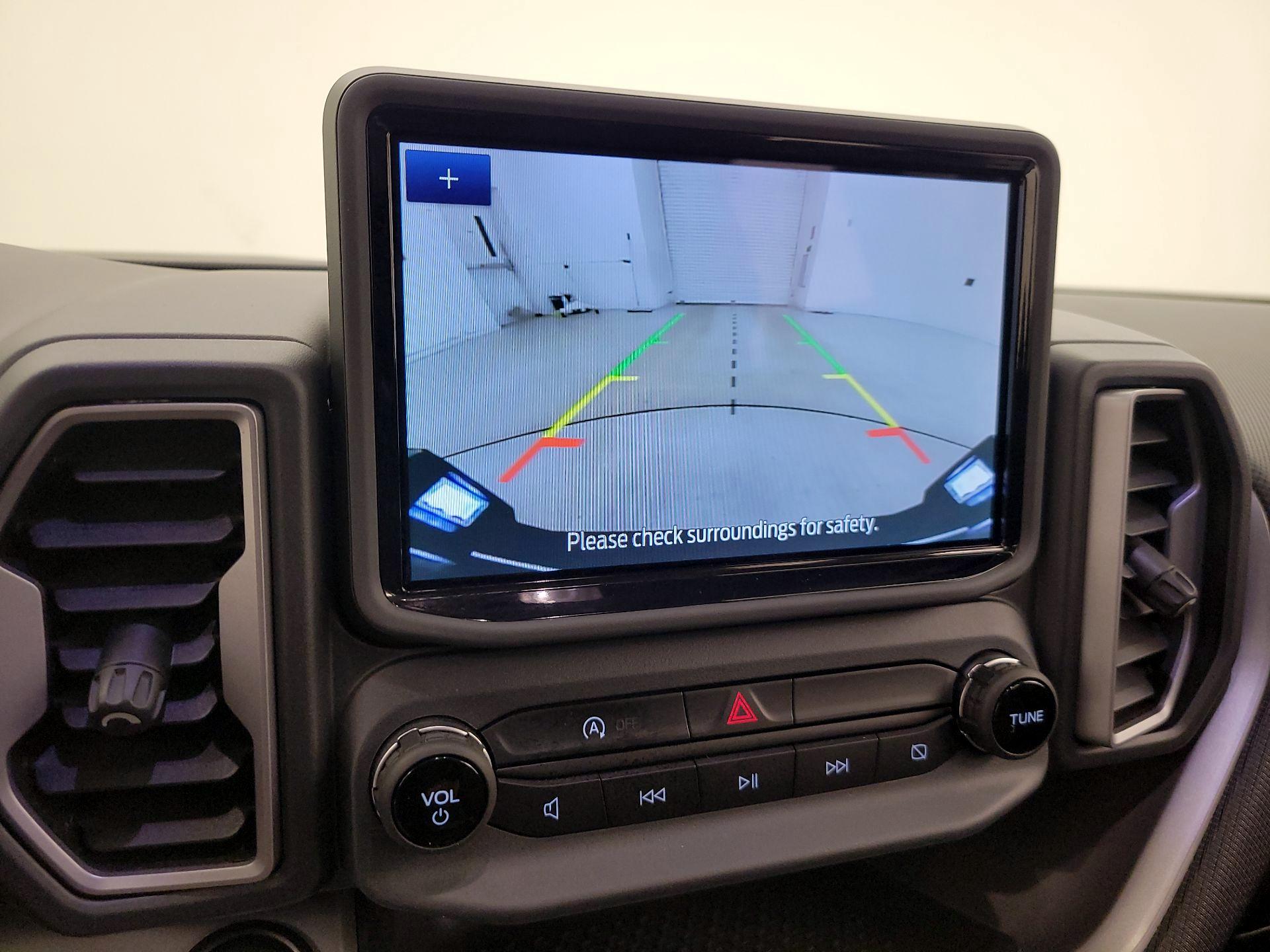 Thumbnail: 2022 Ford Bronco Sport - 14