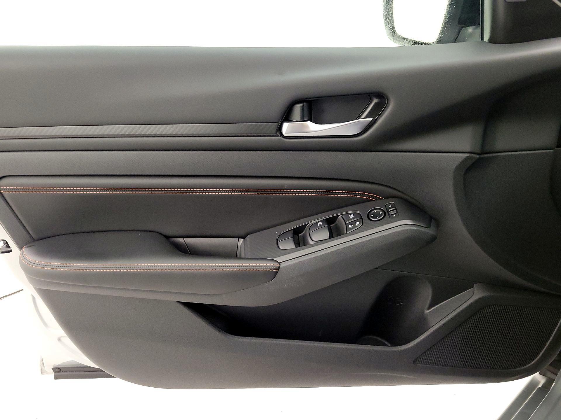 Thumbnail: 2022 Nissan Altima - 12