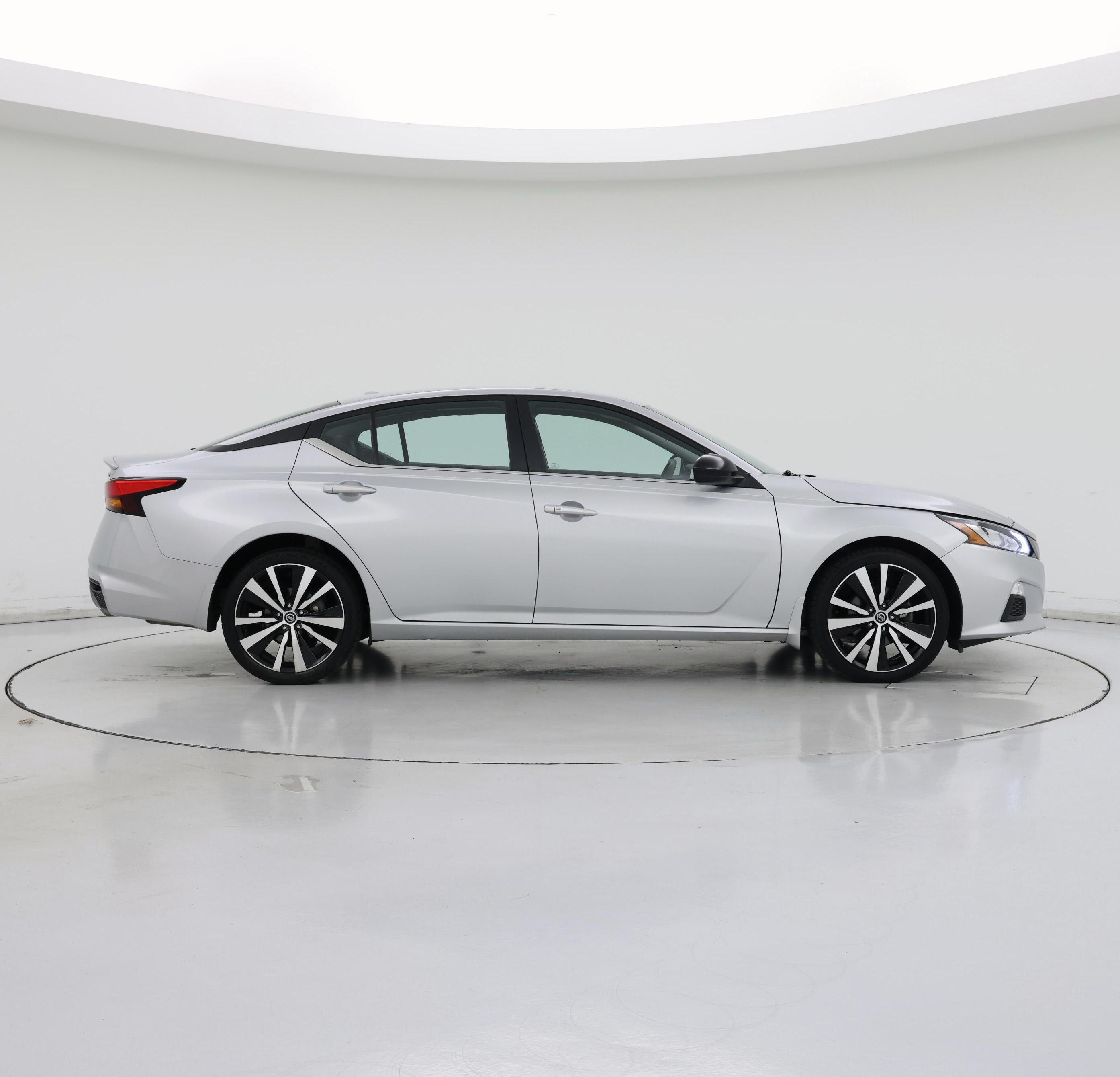 Thumbnail: 2022 Nissan Altima - 7