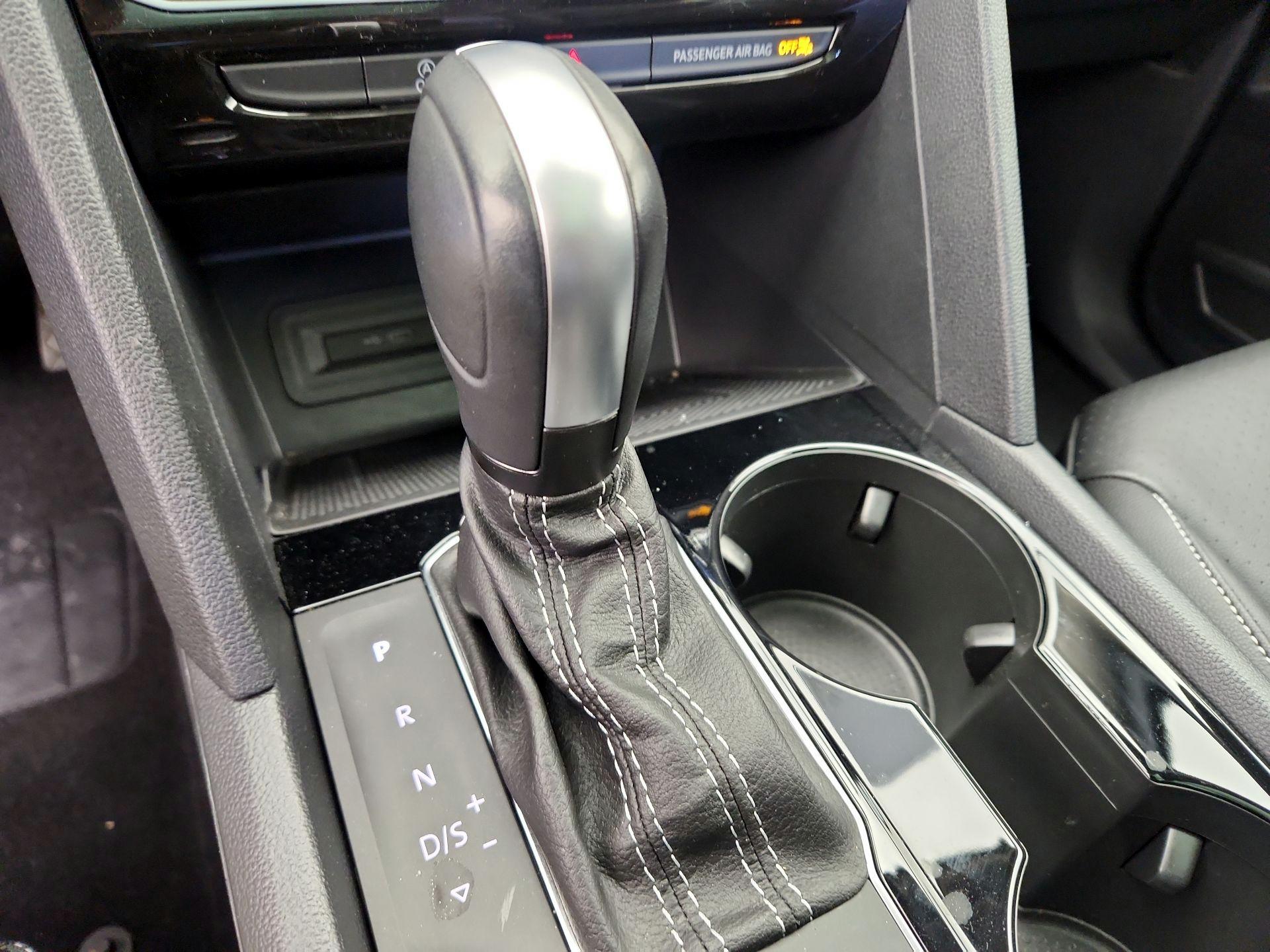 Thumbnail: 2022 Volkswagen Atlas - 17