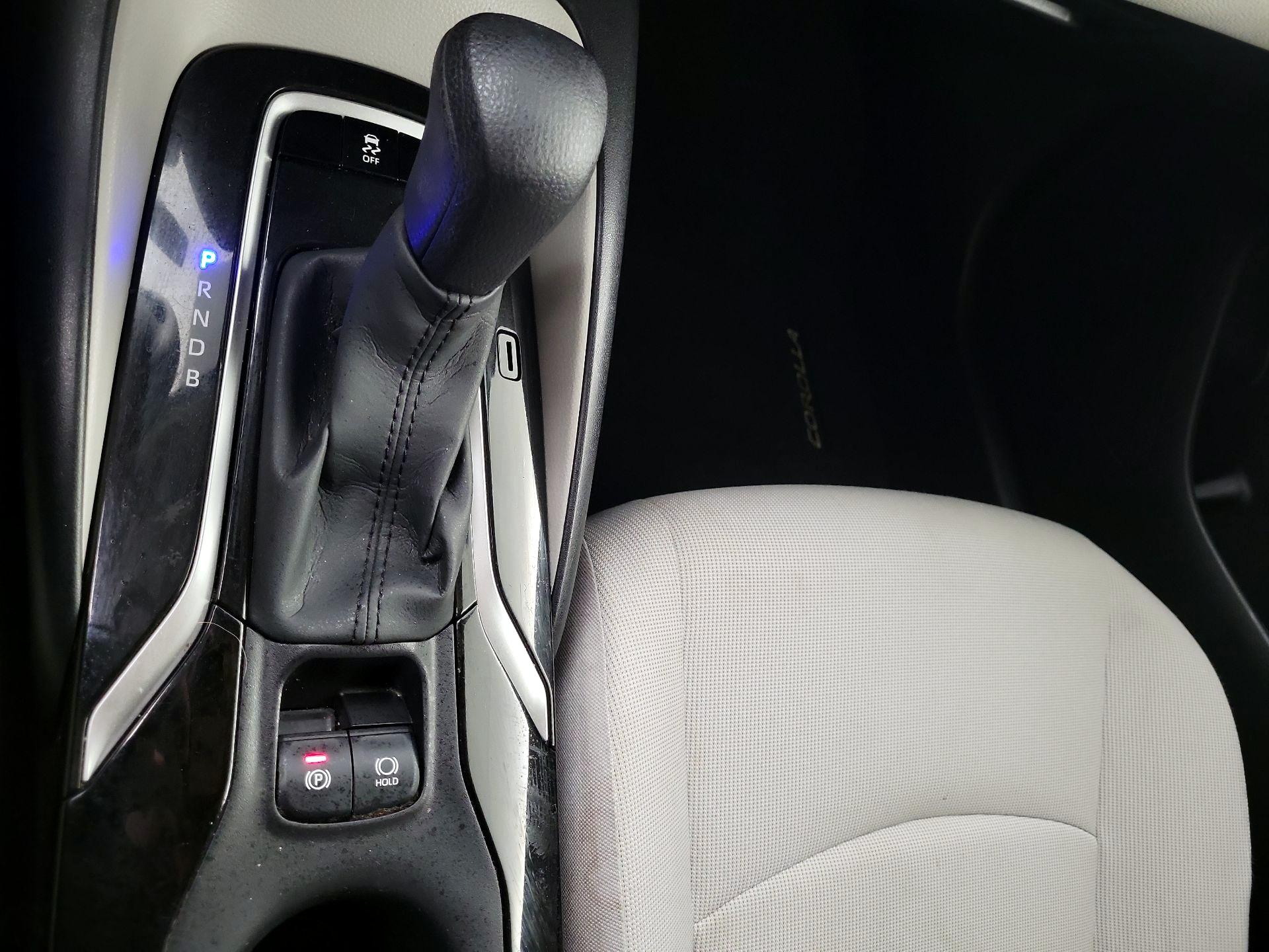 Thumbnail: 2021 Toyota Corolla - 15