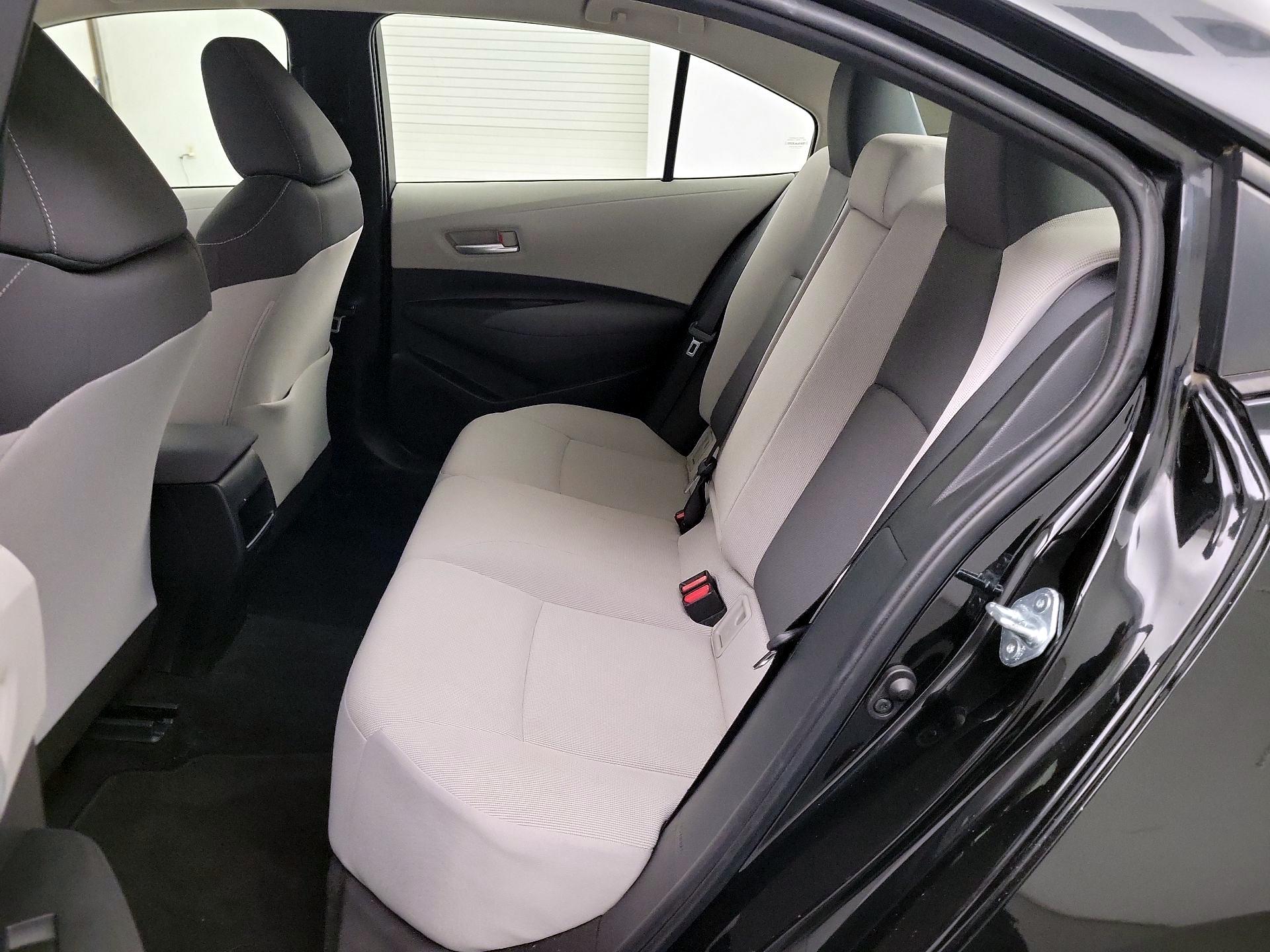 Thumbnail: 2021 Toyota Corolla - 17