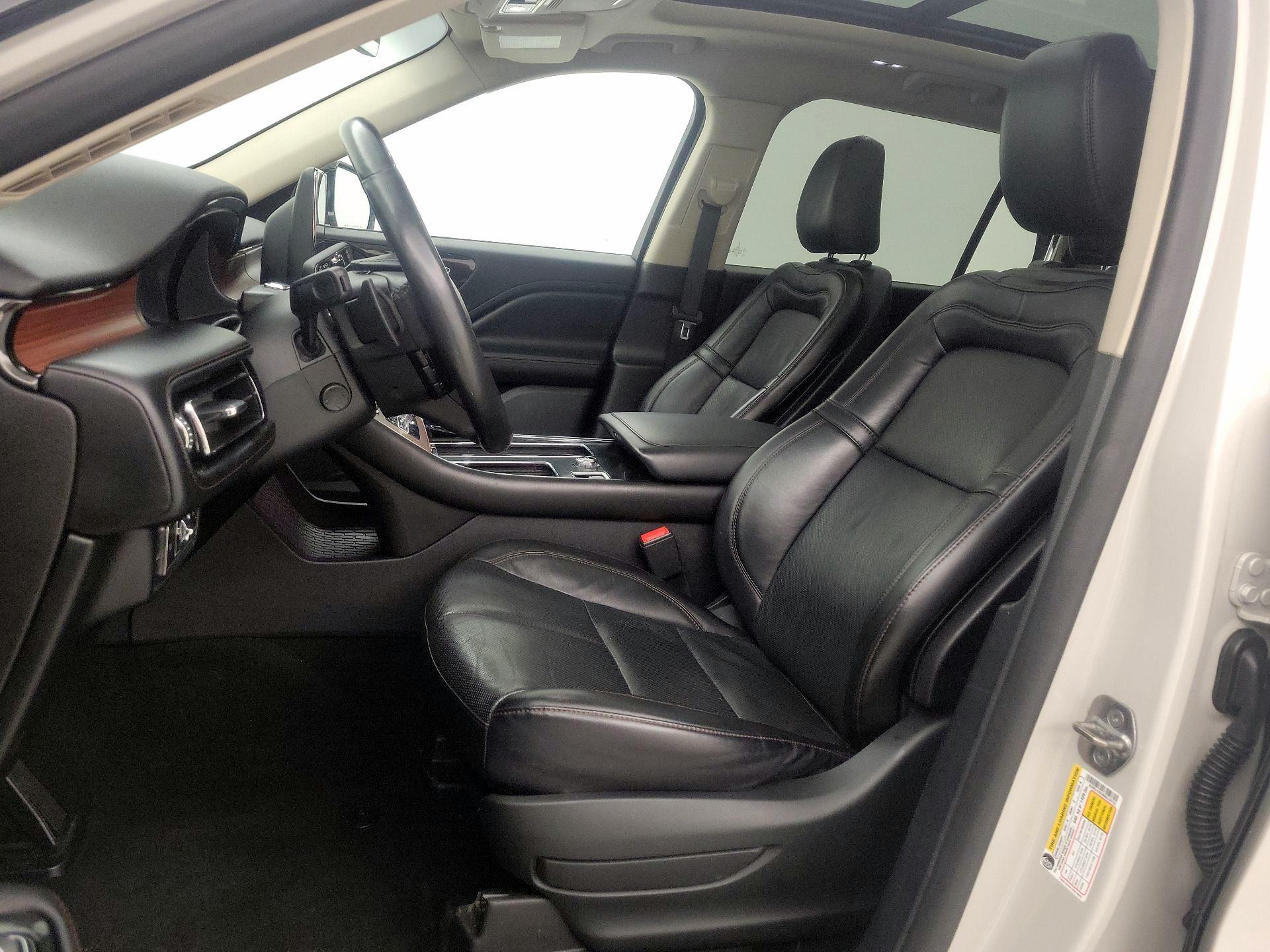 Thumbnail: 2021 Lincoln Aviator - 11