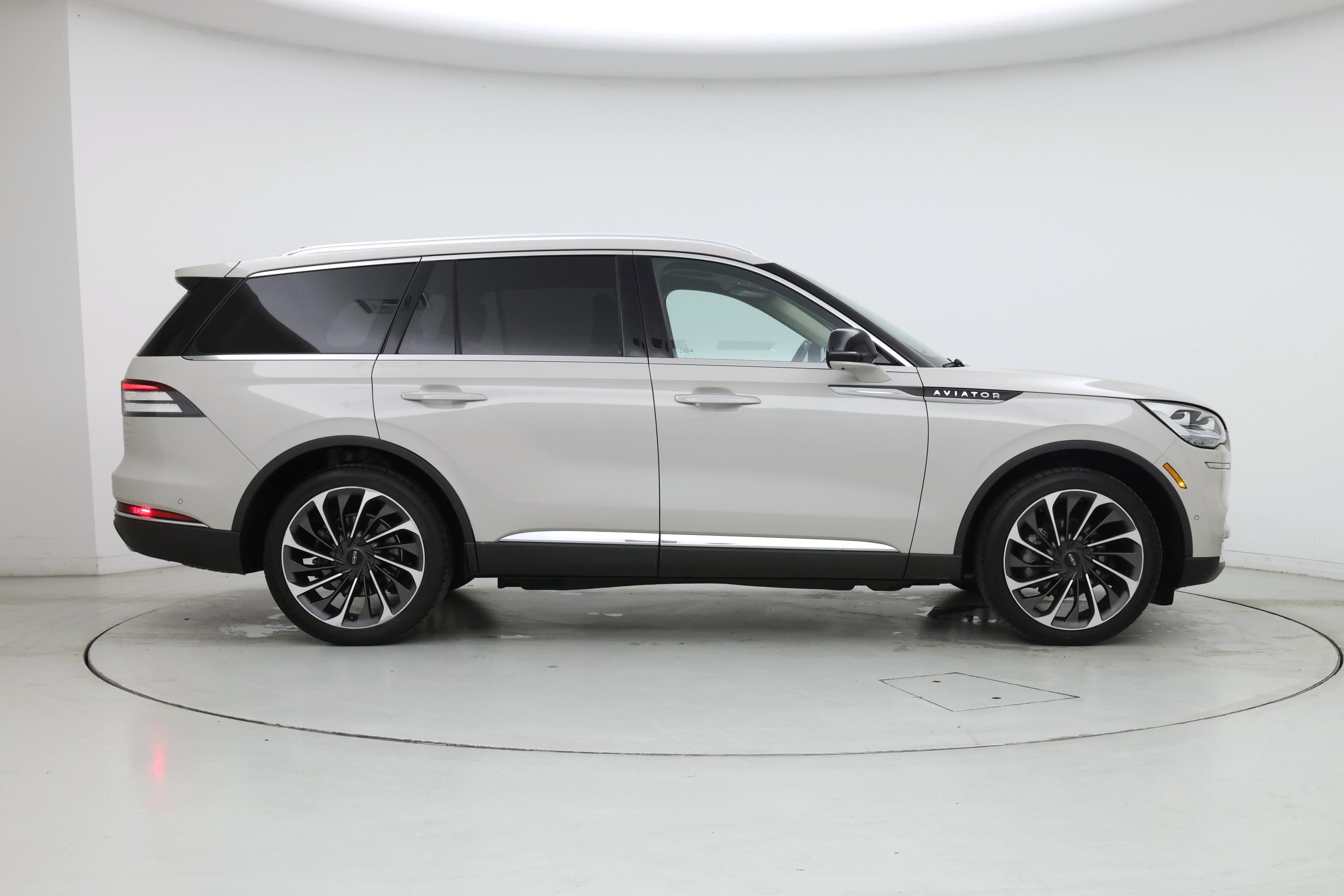 Thumbnail: 2021 Lincoln Aviator - 7