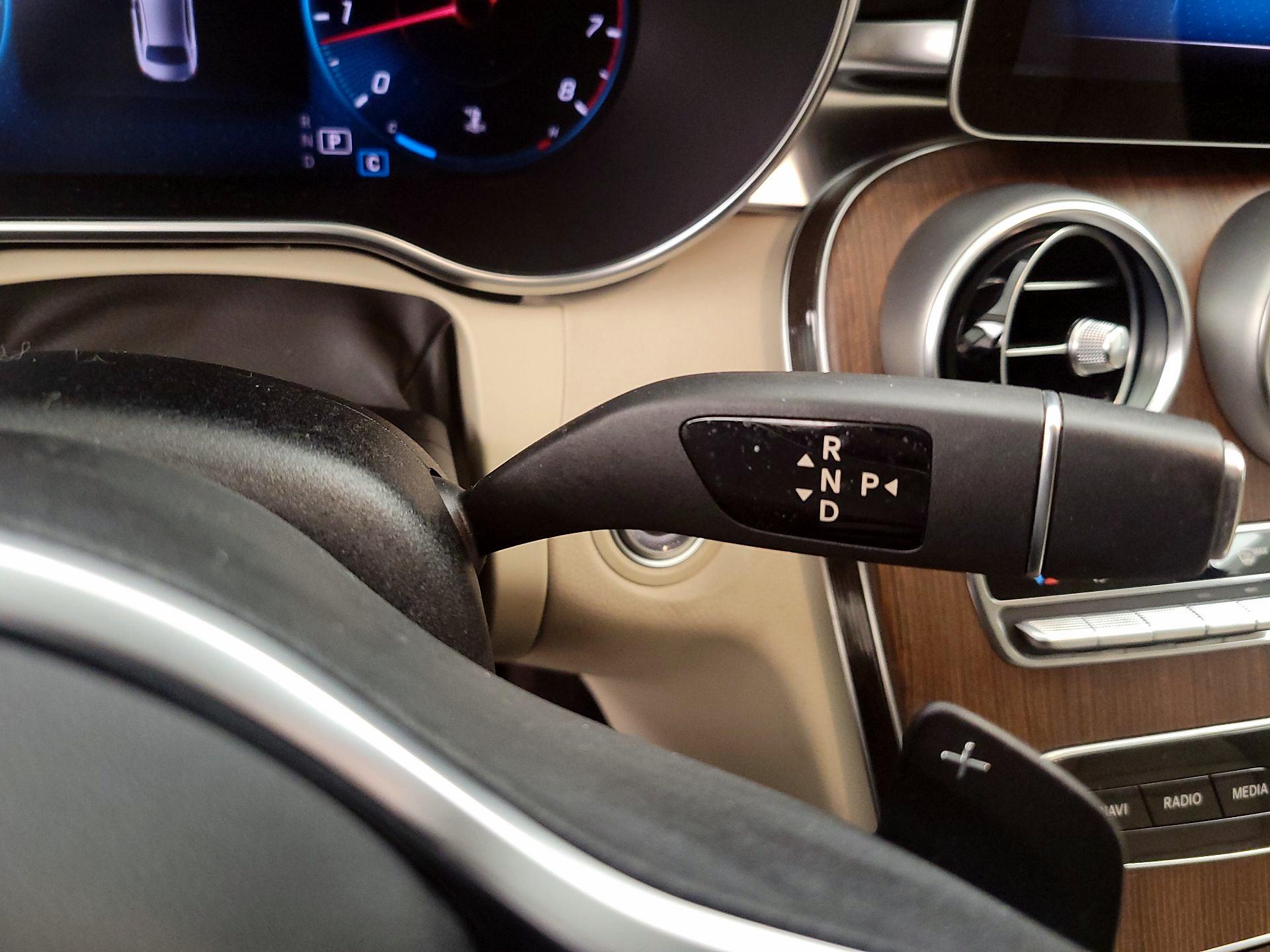 Thumbnail: 2021 Mercedes-Benz C-Class - 17