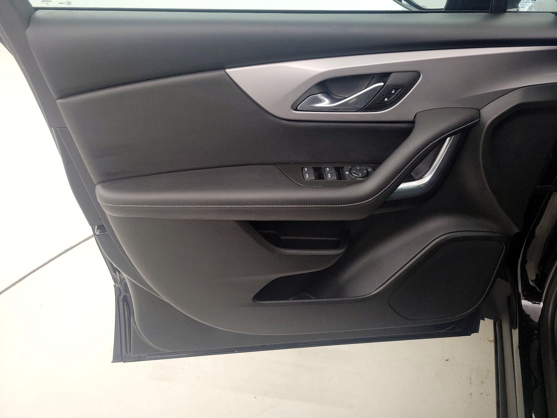 Thumbnail: 2023 Chevrolet Blazer - 12