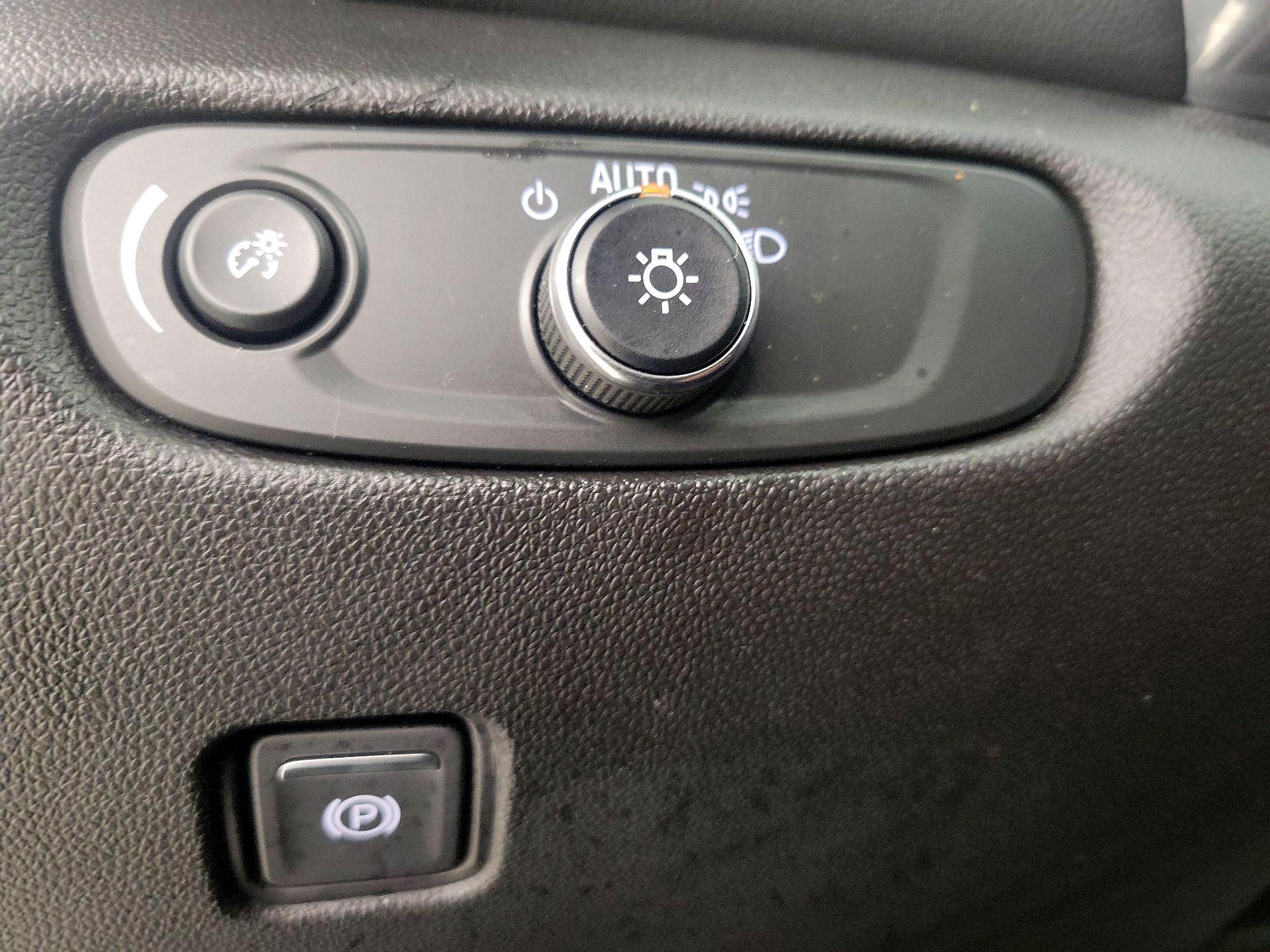 Thumbnail: 2023 Chevrolet Blazer - 13