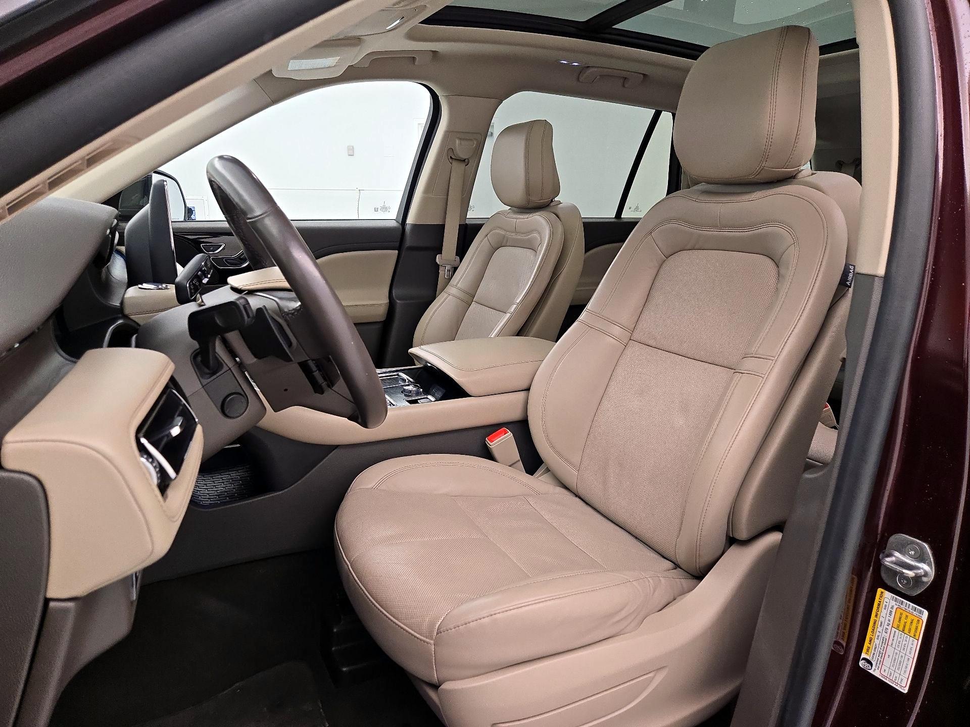 Thumbnail: 2020 Lincoln Aviator - 11