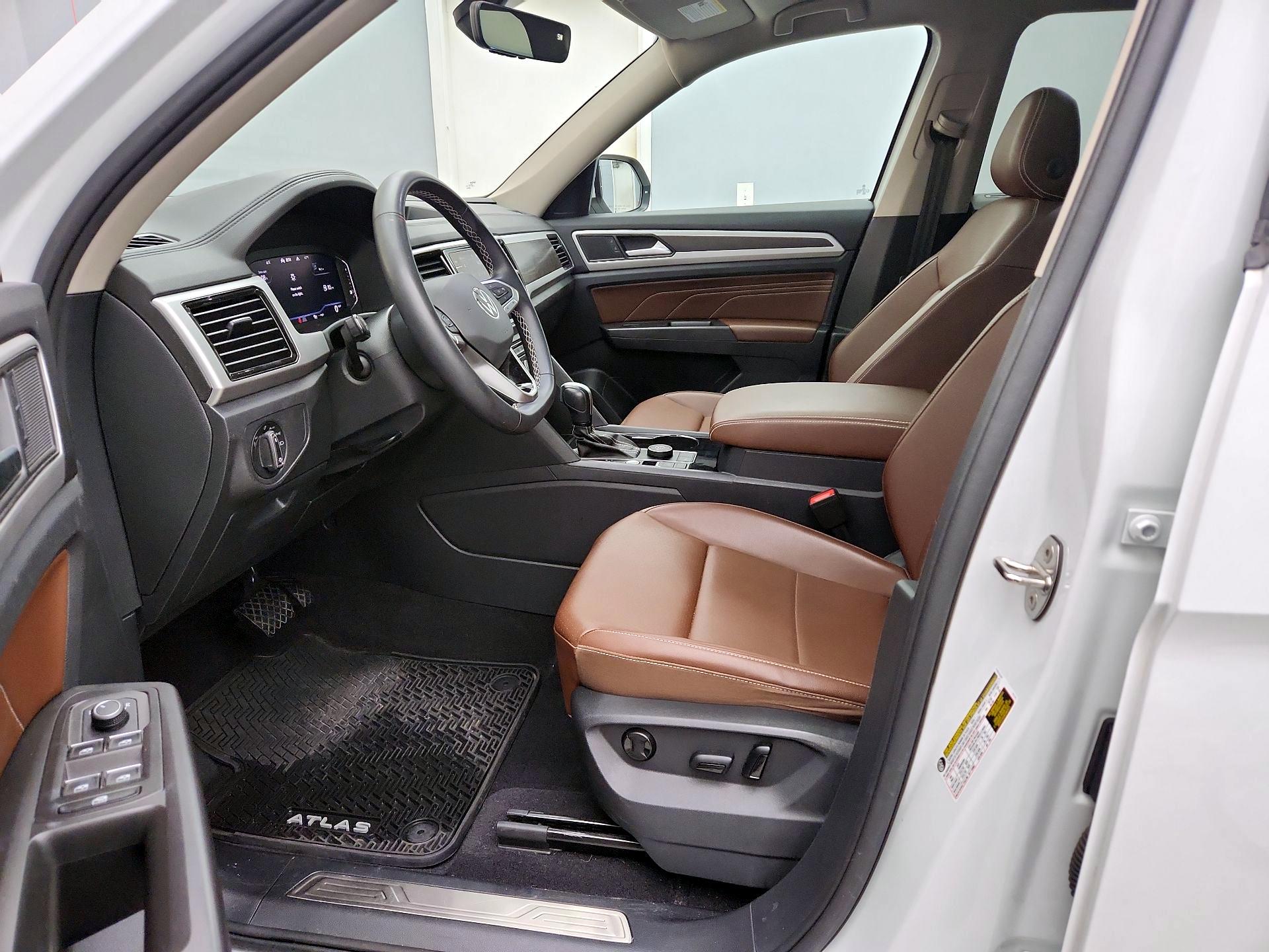 Thumbnail: 2022 Volkswagen Atlas - 11