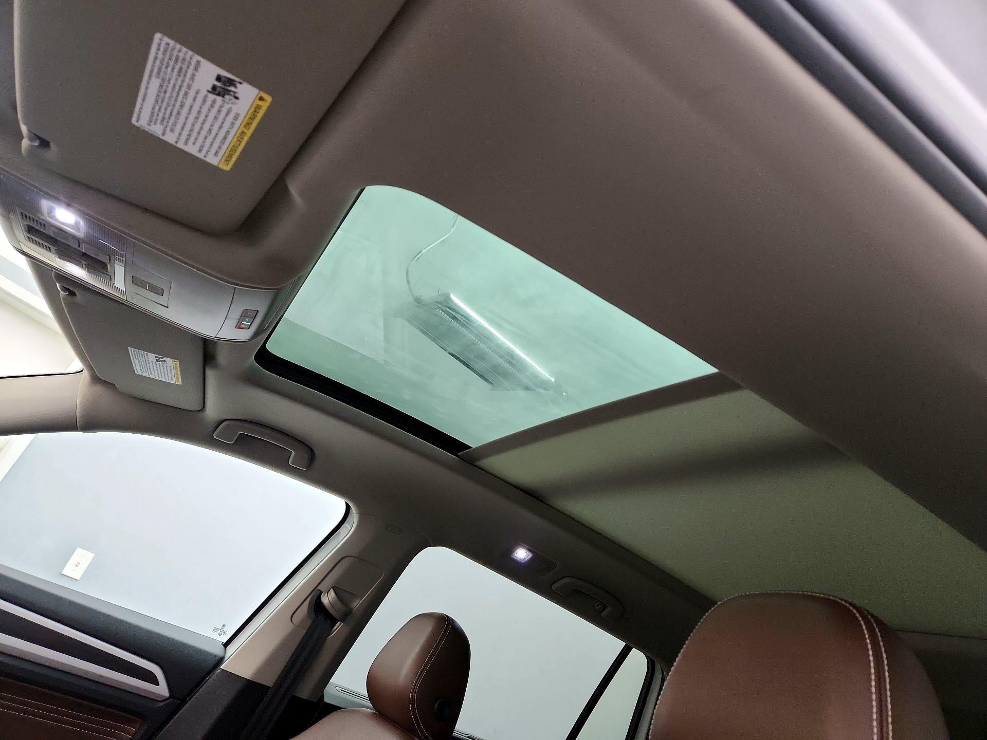 Thumbnail: 2022 Volkswagen Atlas - 19