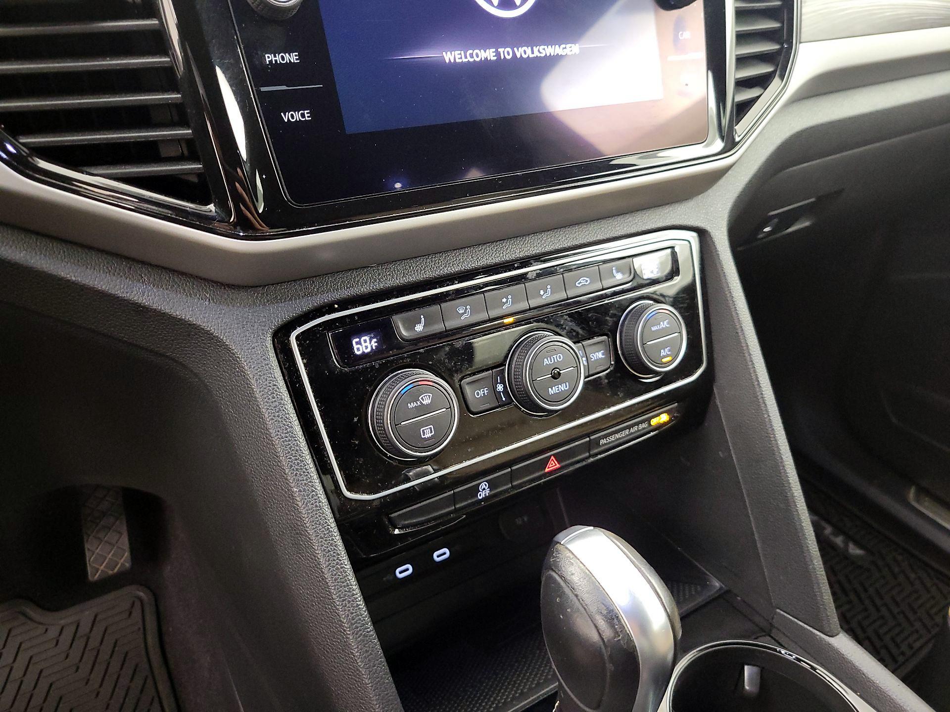 Thumbnail: 2022 Volkswagen Atlas - 16