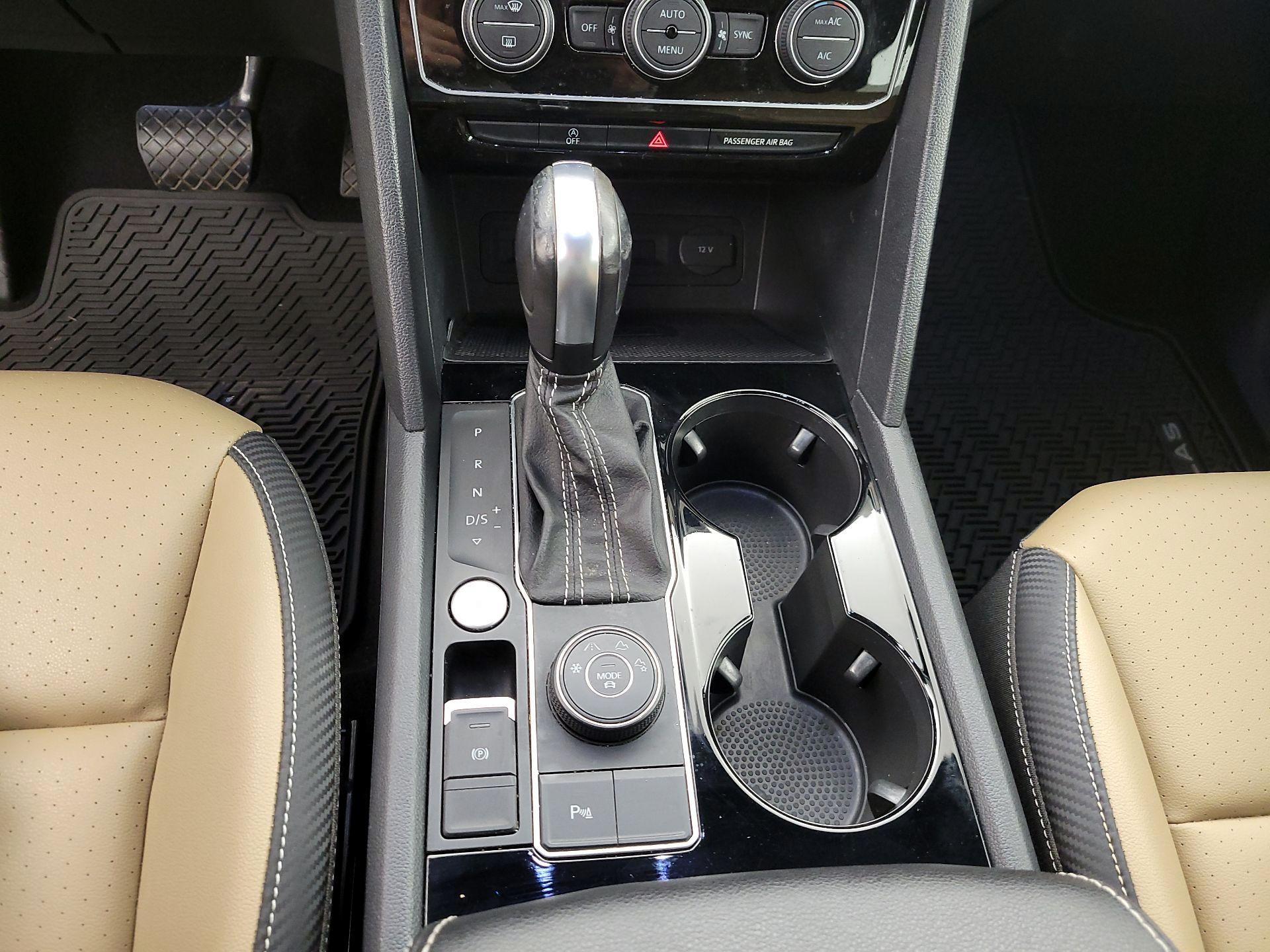 Thumbnail: 2022 Volkswagen Atlas - 17