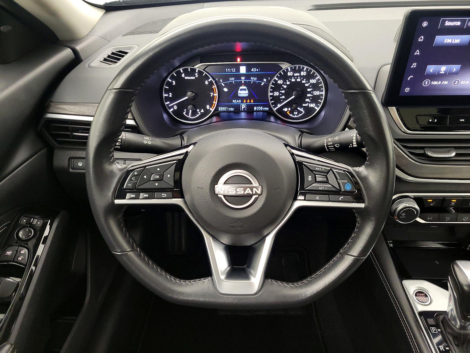 Thumbnail: 2023 Nissan Altima - 10