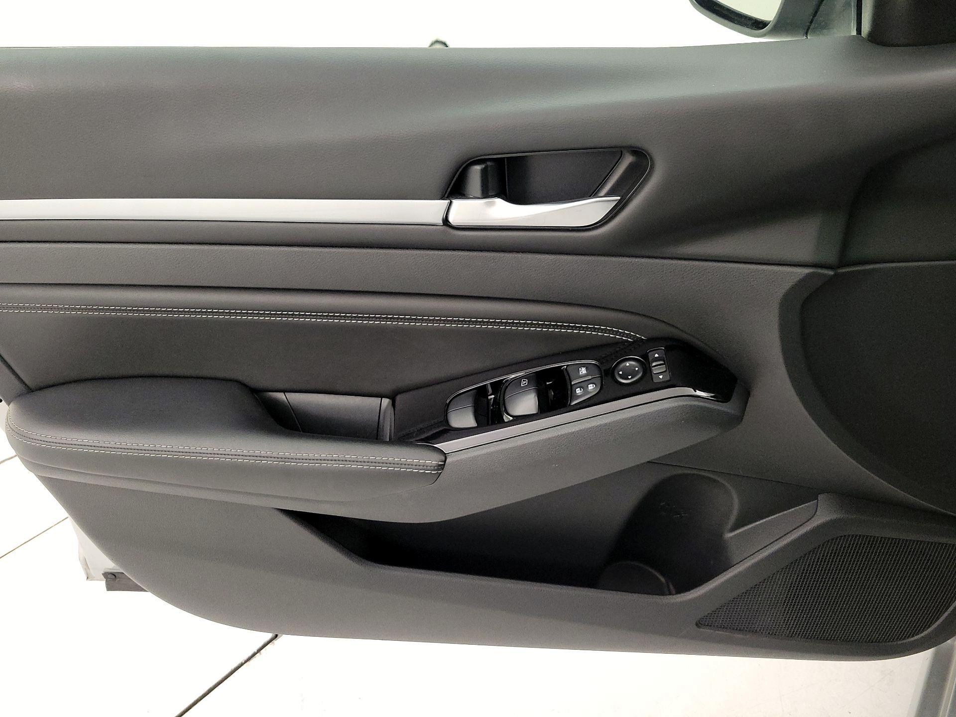 Thumbnail: 2023 Nissan Altima - 12