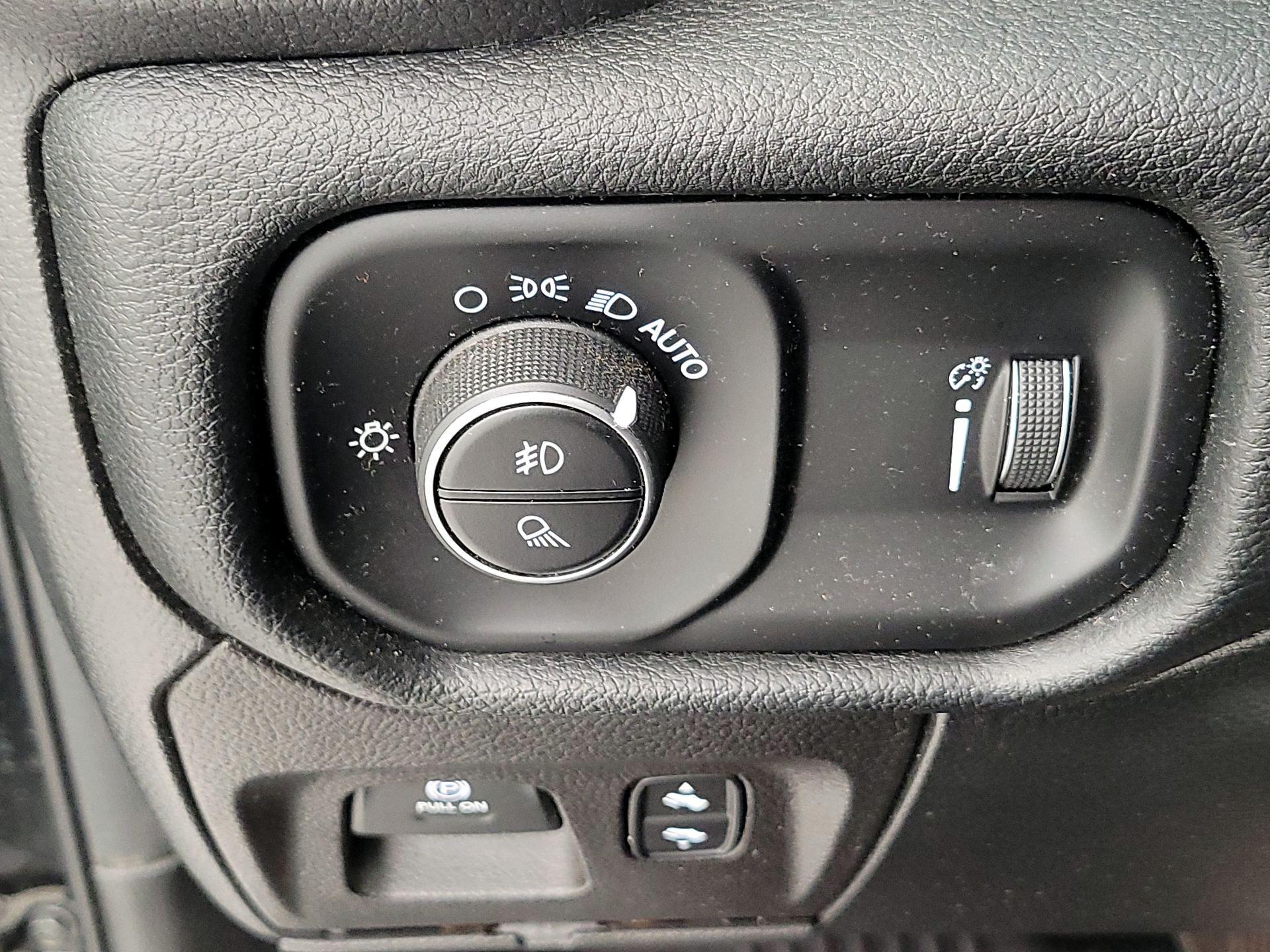 Thumbnail: 2021 RAM 1500 - 13