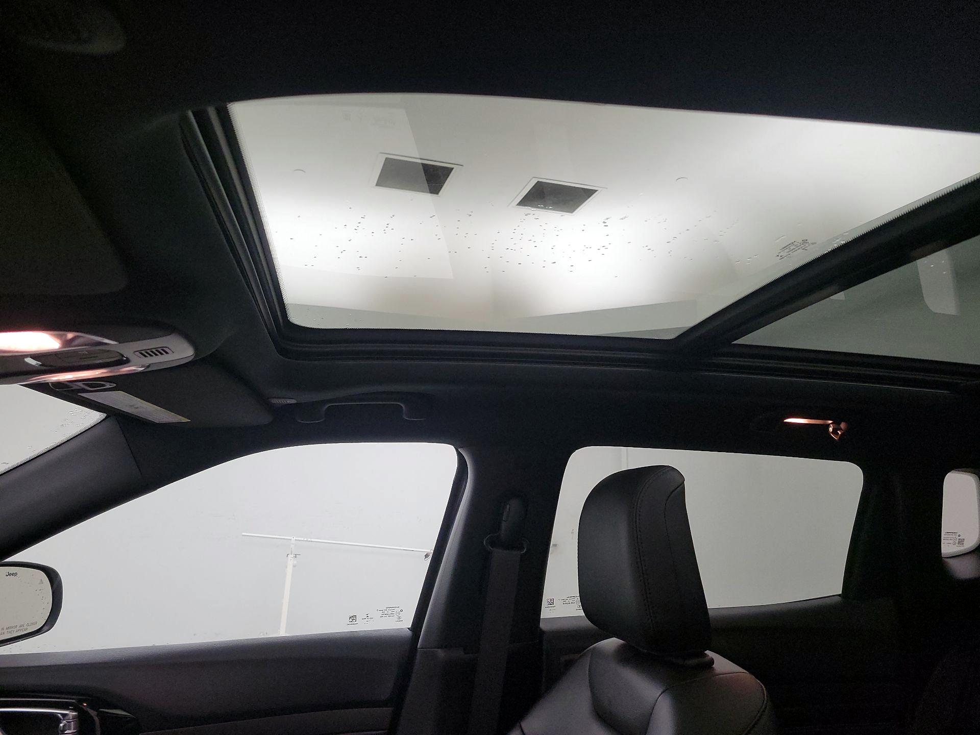 Thumbnail: 2022 Jeep Compass - 19