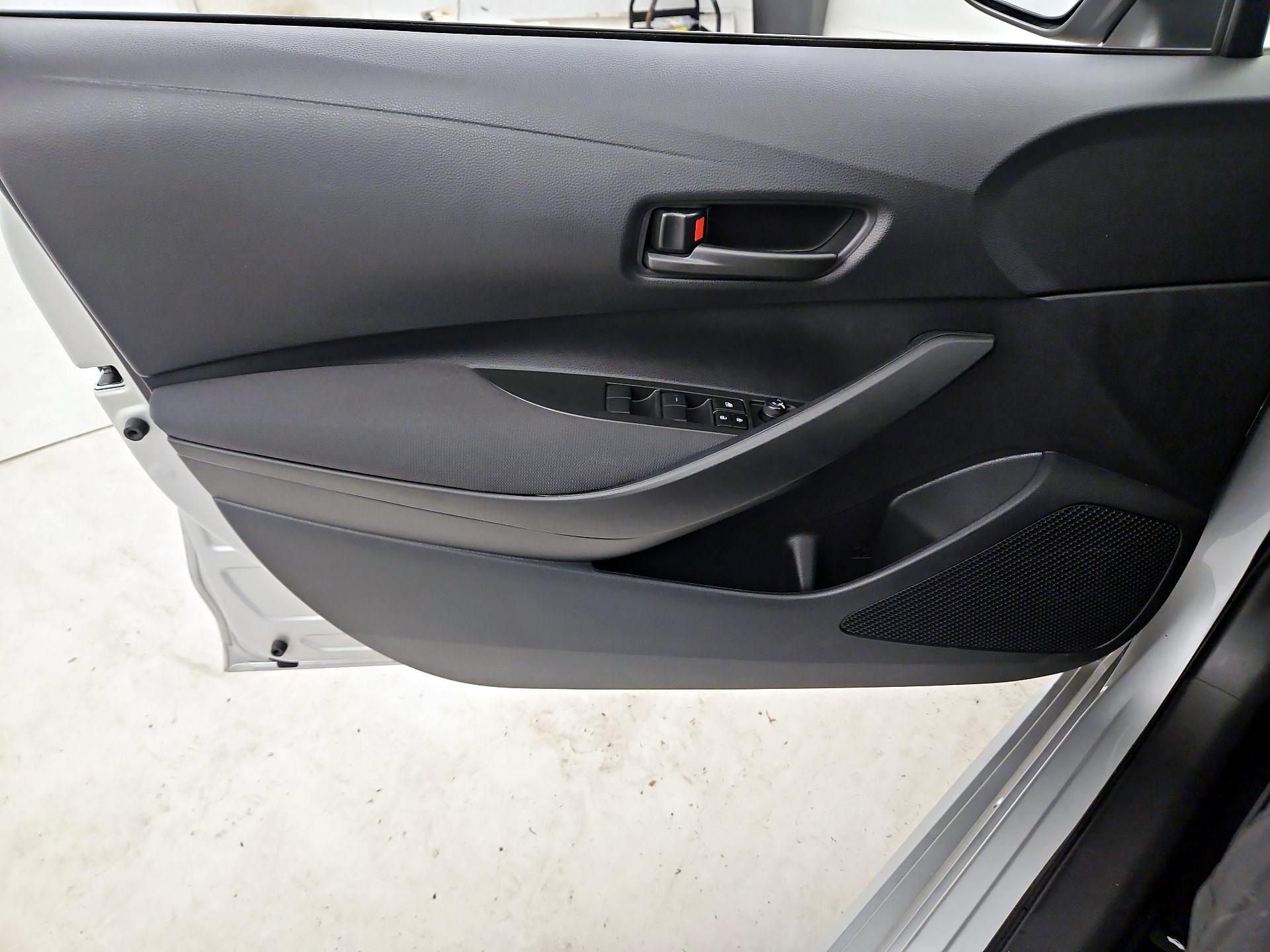 Thumbnail: 2023 Toyota Corolla - 12