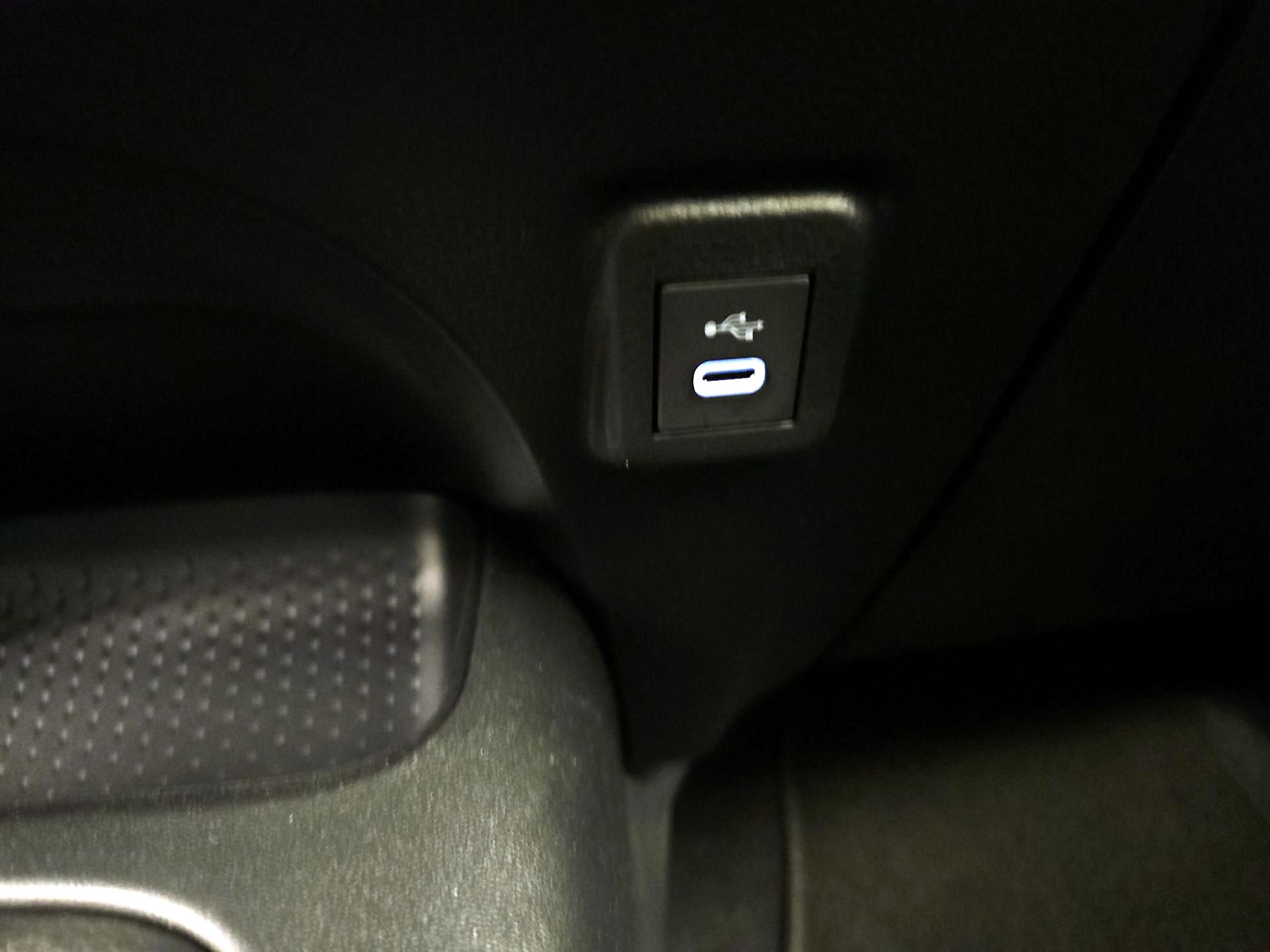 Thumbnail: 2023 Toyota Corolla - 18