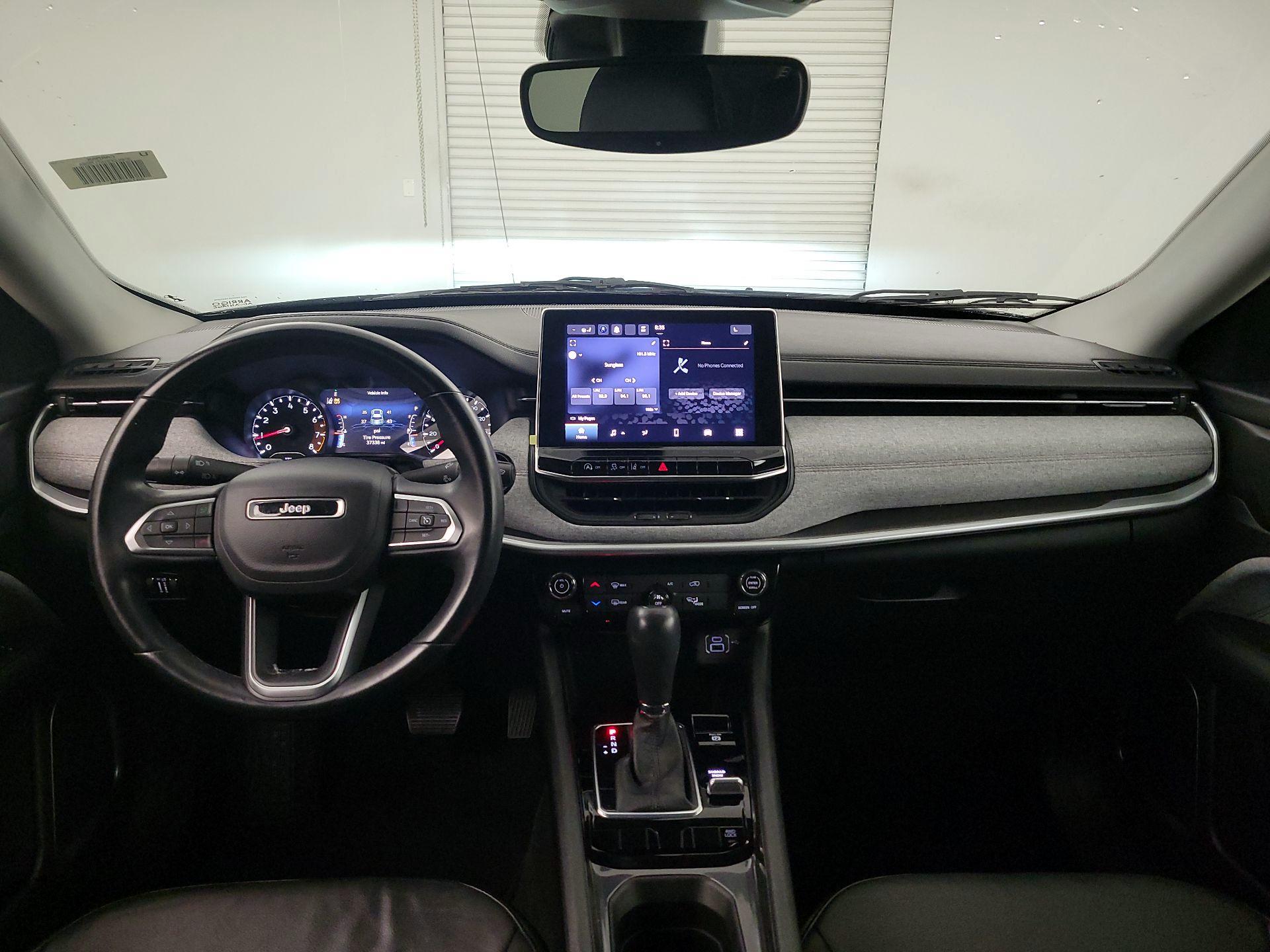 Thumbnail: 2022 Jeep Compass - 9