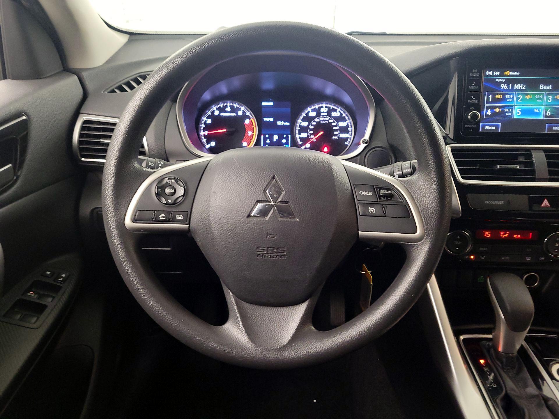 Thumbnail: 2020 Mitsubishi Eclipse Cross - 10