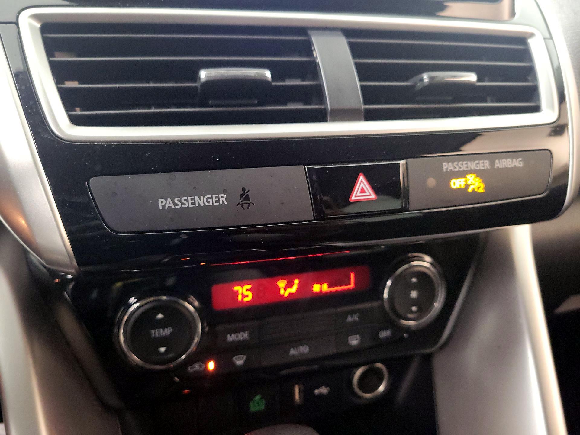 Thumbnail: 2020 Mitsubishi Eclipse Cross - 16