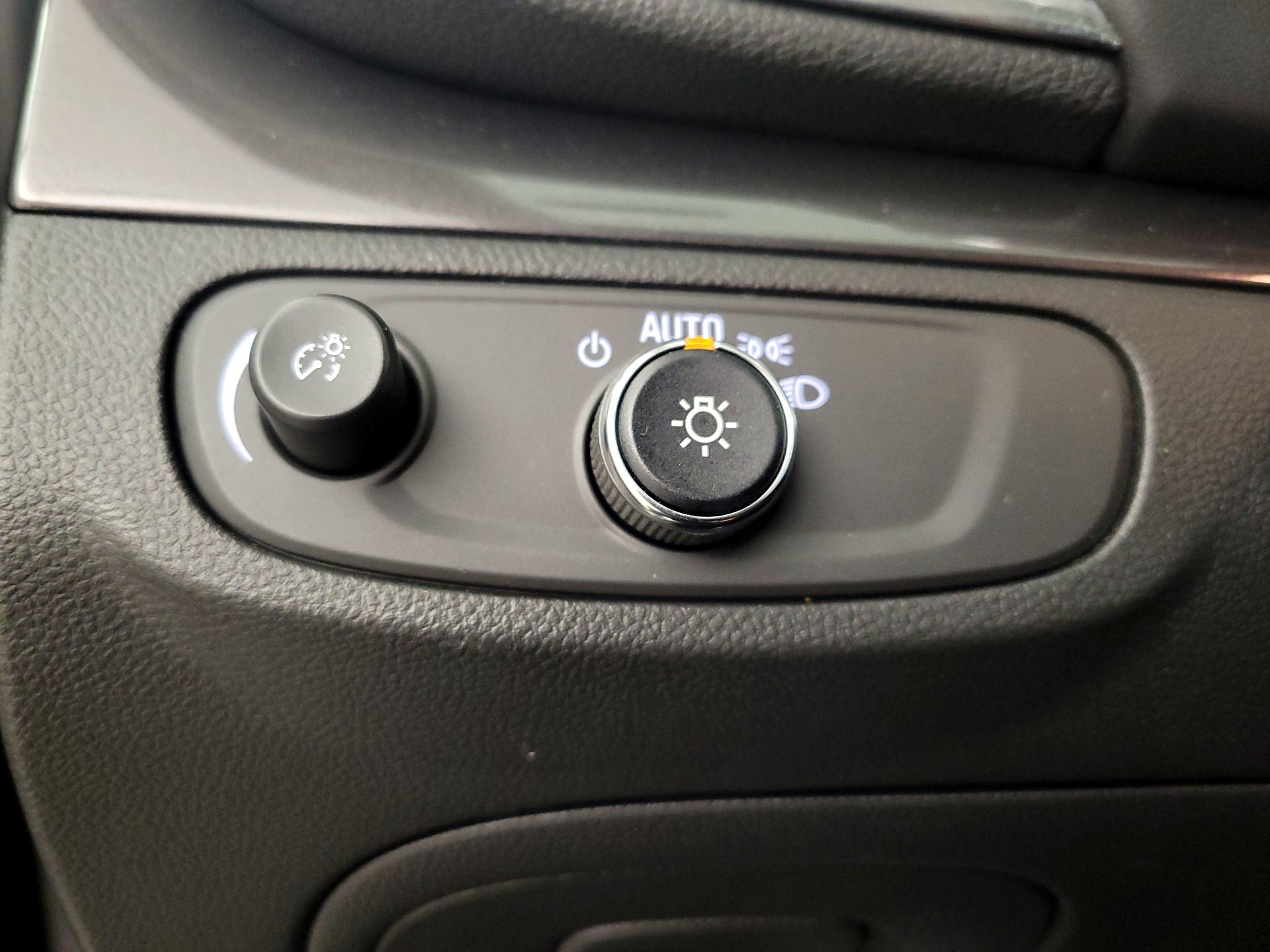 Thumbnail: 2022 Buick Encore - 13