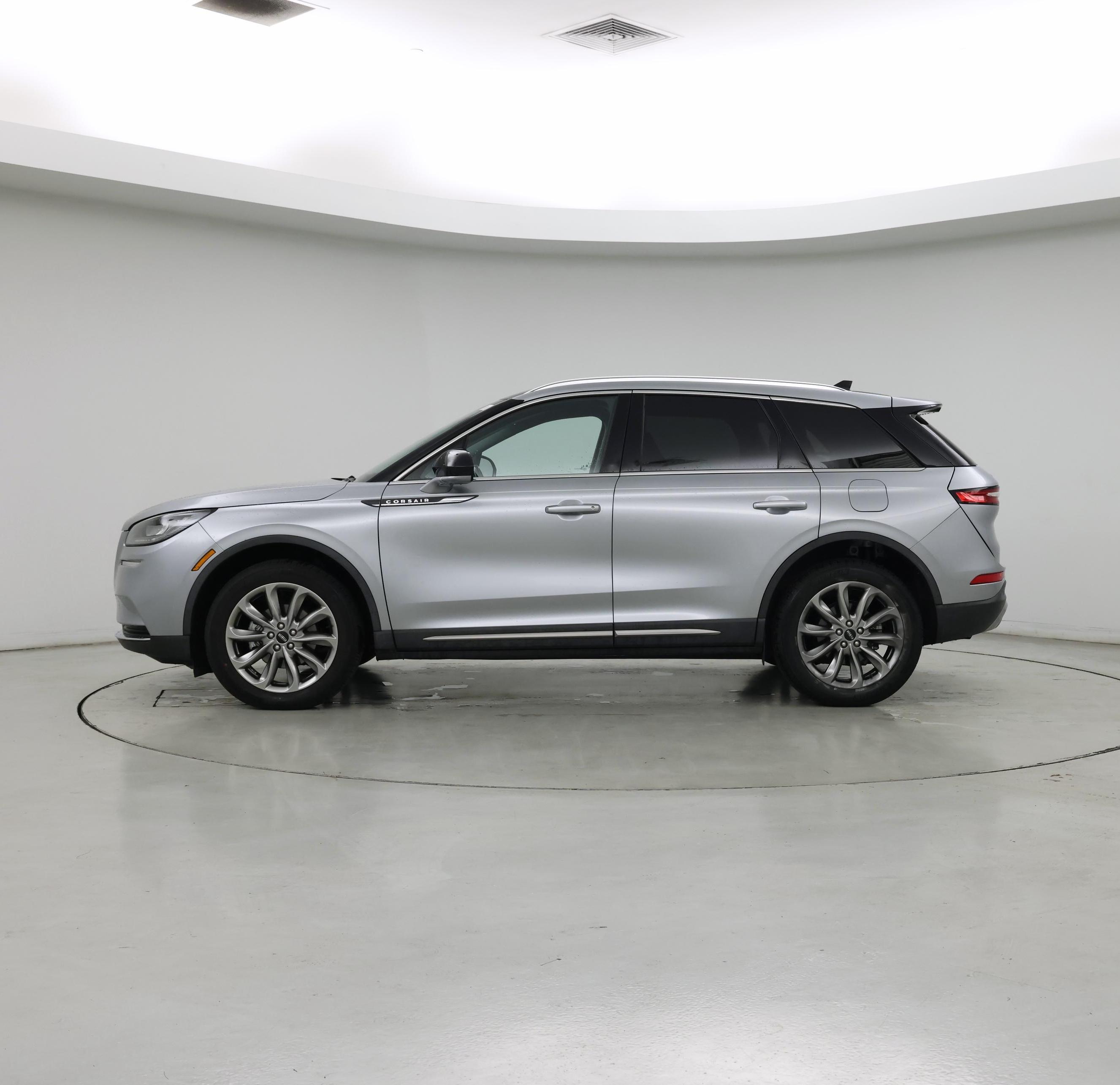 Thumbnail: 2021 Lincoln Corsair - 3