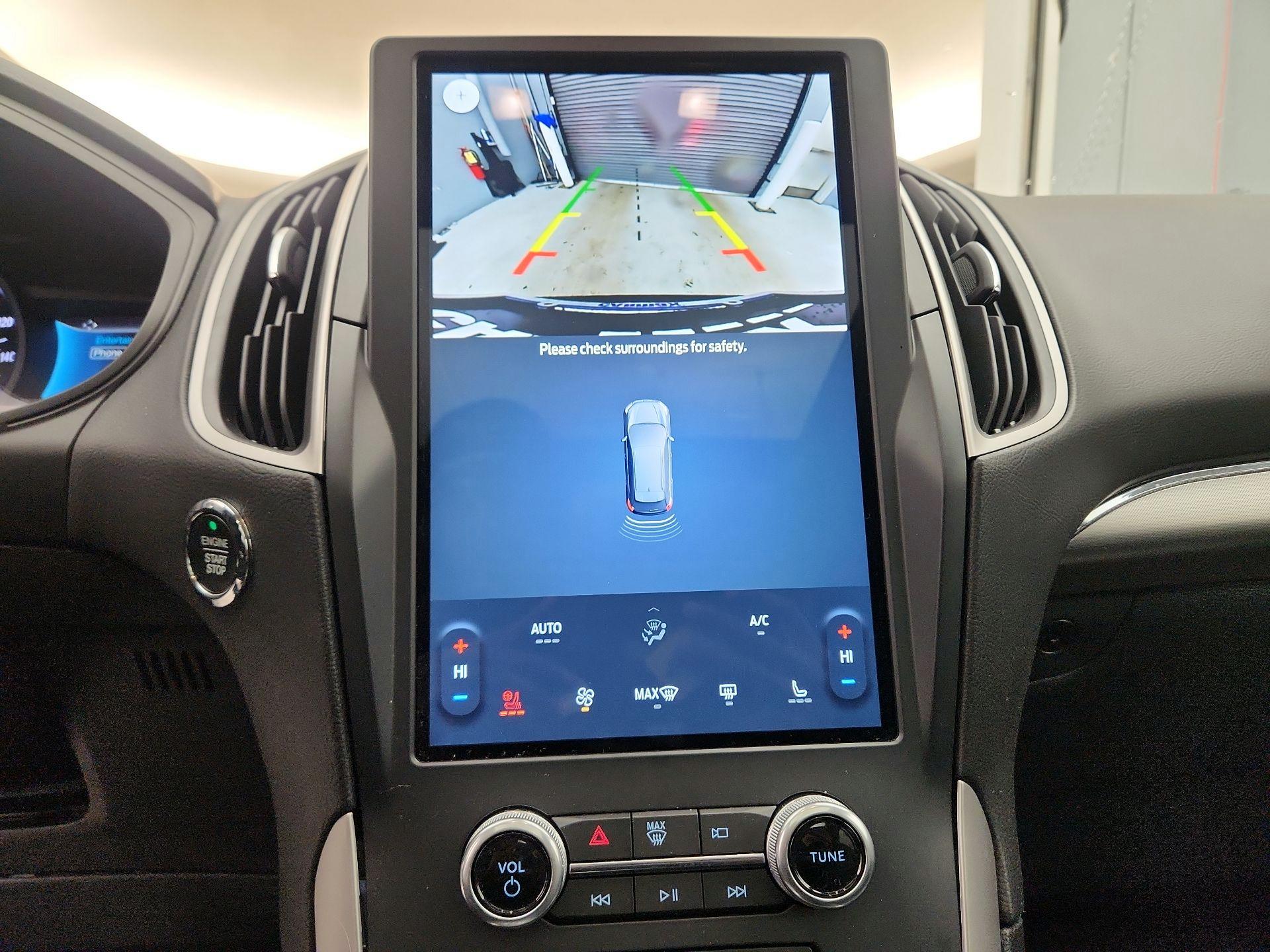 Thumbnail: 2022 Ford Edge - 14