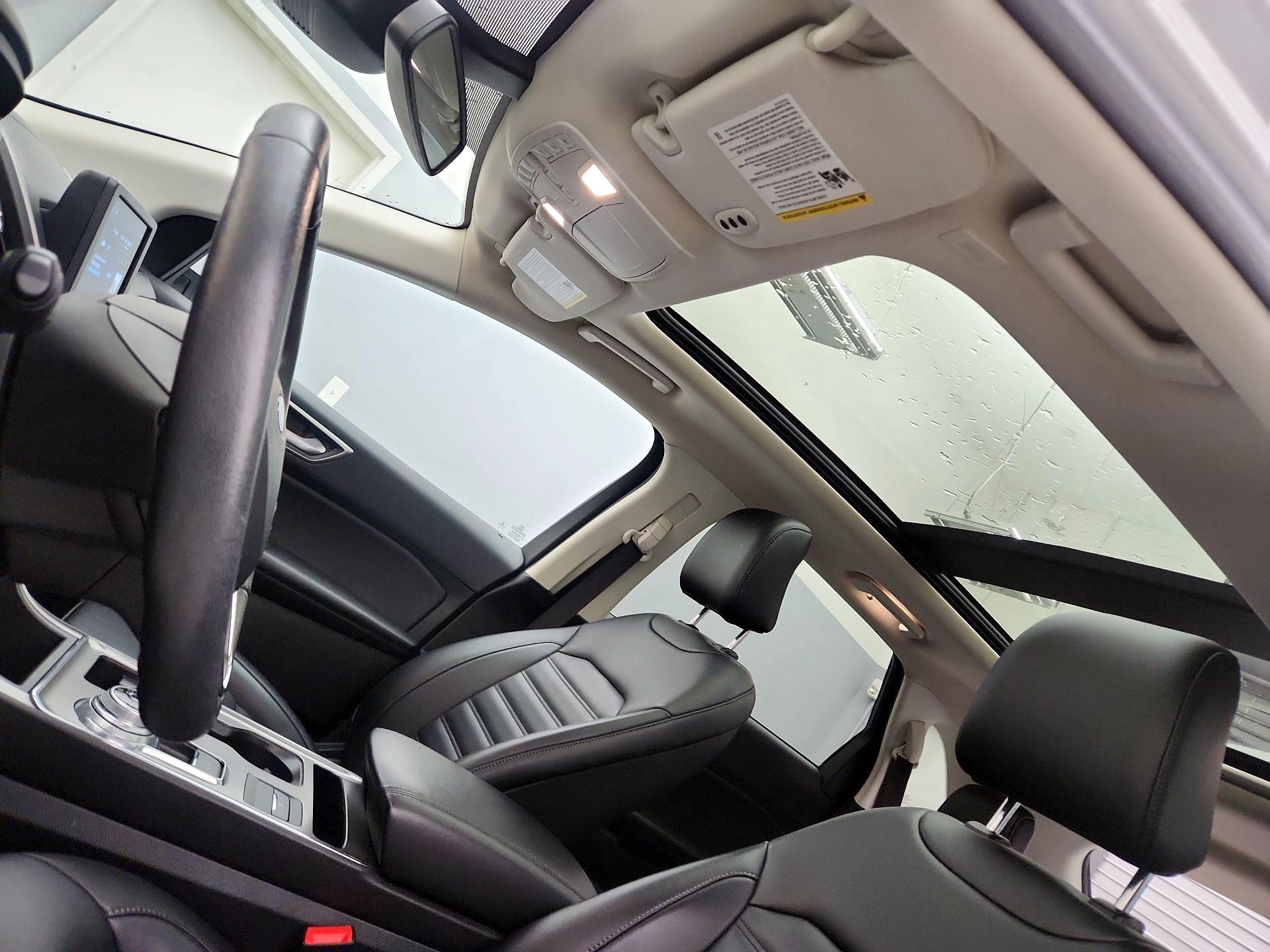 Thumbnail: 2022 Ford Edge - 19