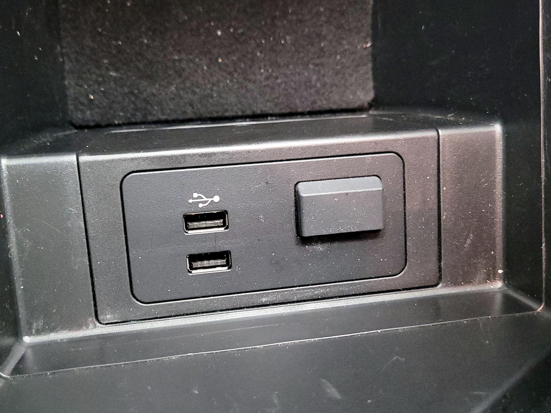 Thumbnail: 2022 Mazda CX-9 - 19