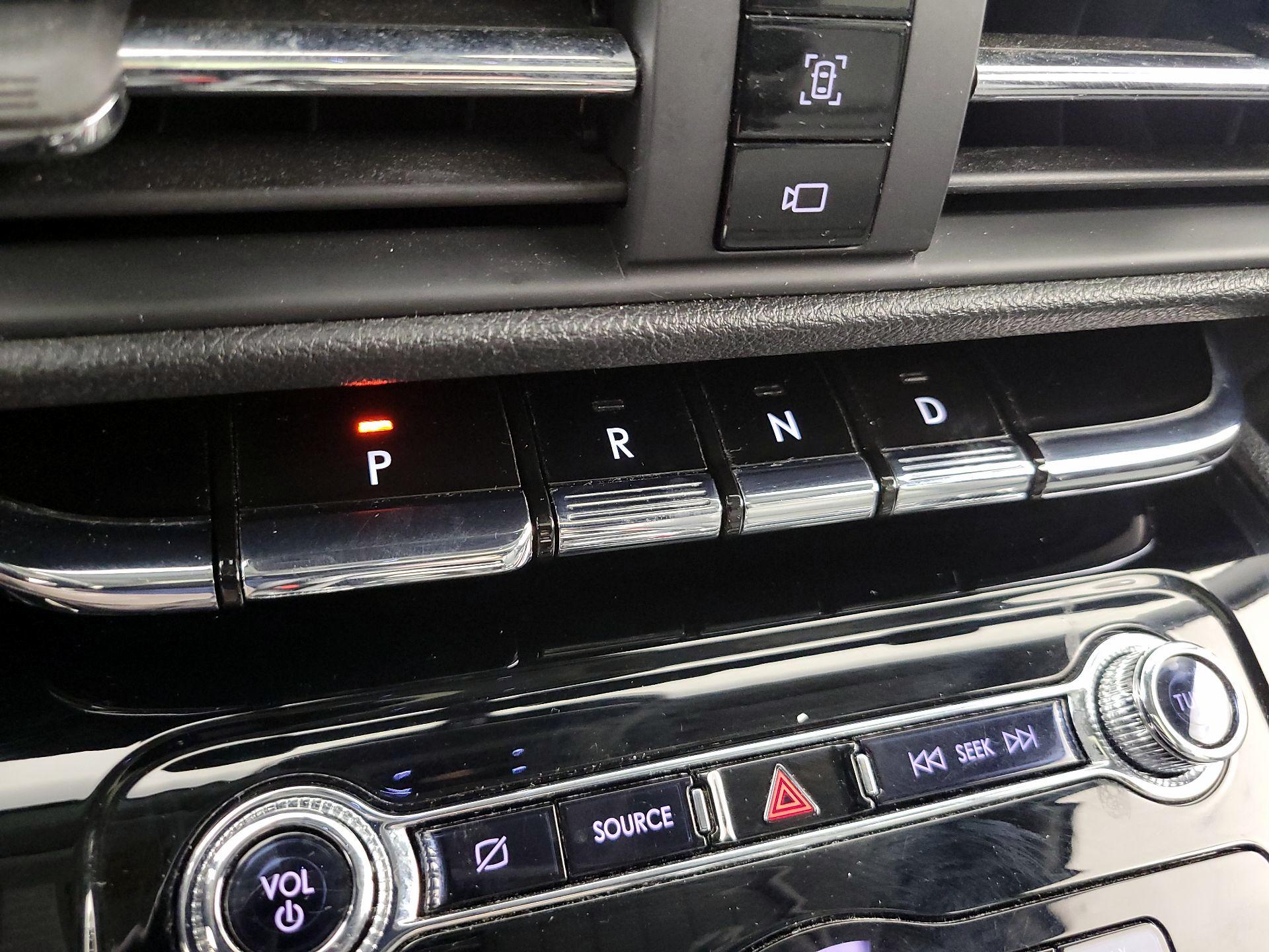 Thumbnail: 2021 Lincoln Corsair - 18