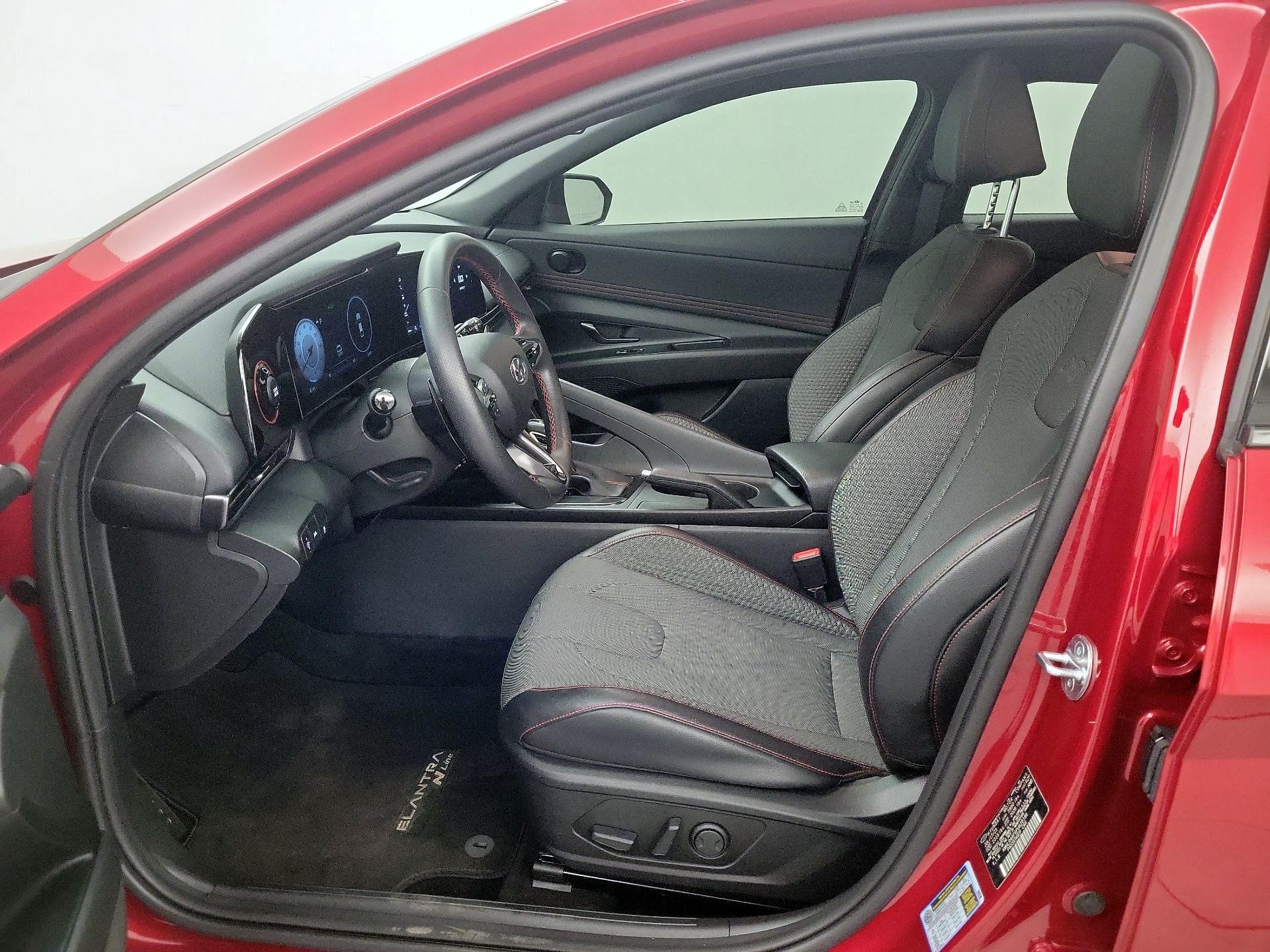 Thumbnail: 2023 Hyundai Elantra - 9