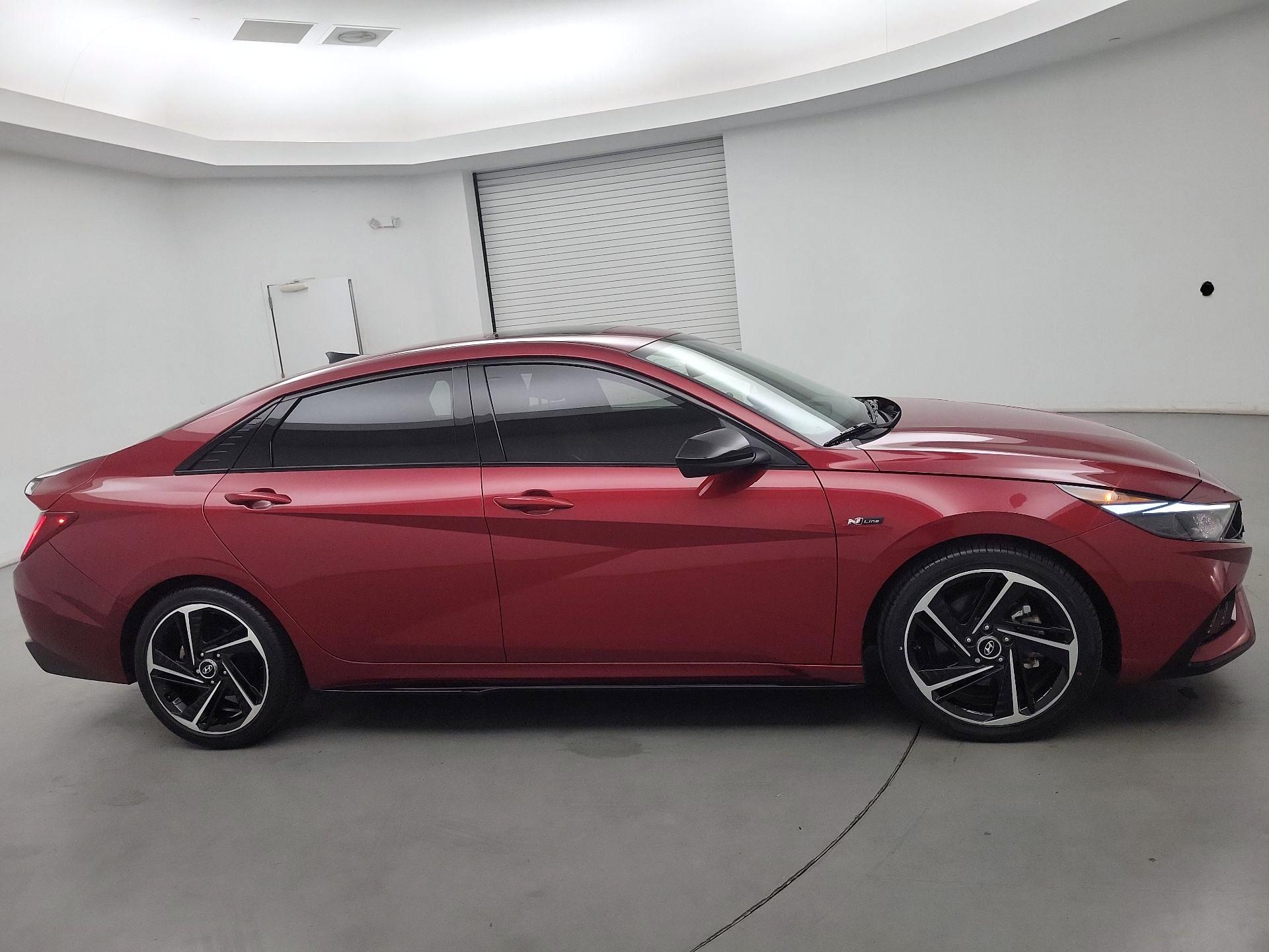 Thumbnail: 2023 Hyundai Elantra - 4