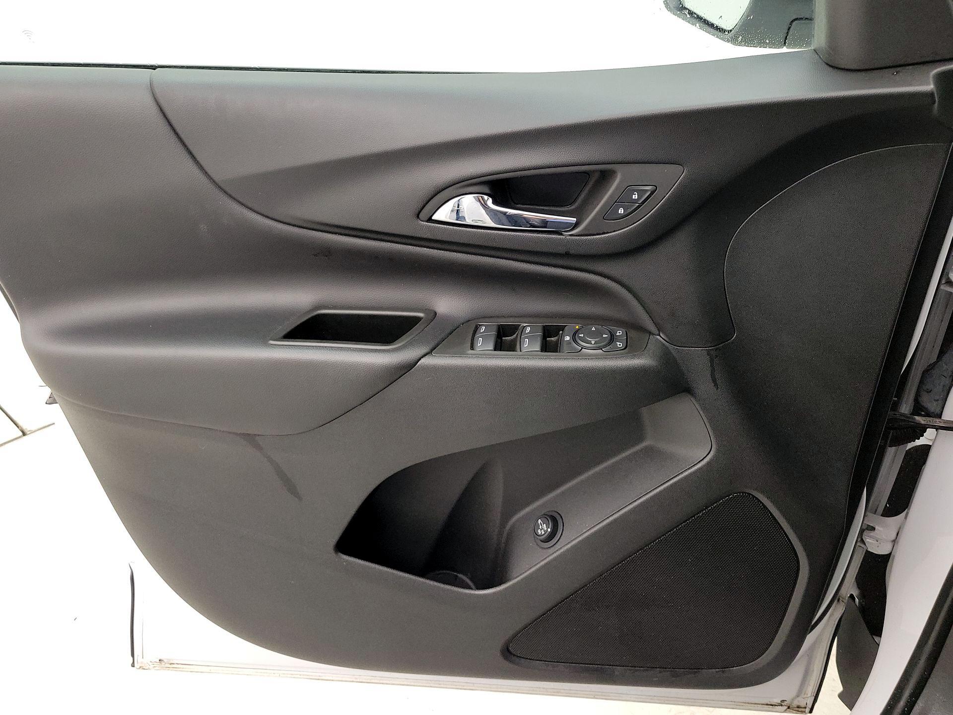 Thumbnail: 2022 Chevrolet Equinox - 12