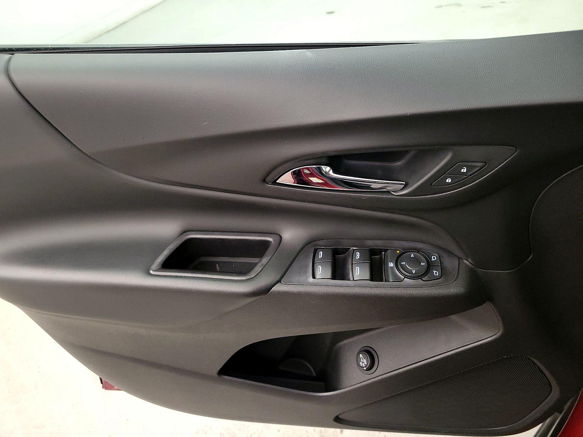 Thumbnail: 2020 Chevrolet Equinox - 12