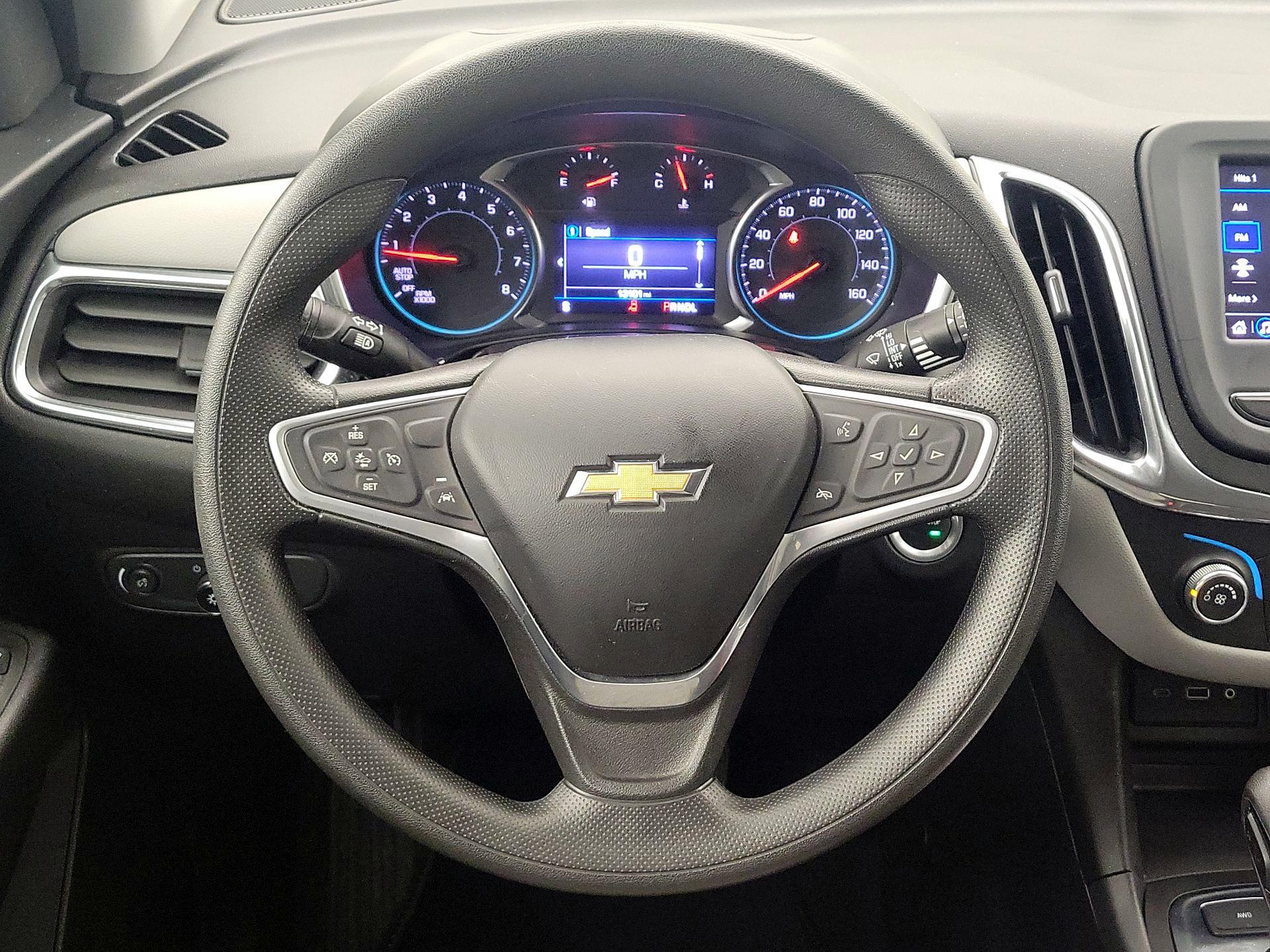 Thumbnail: 2022 Chevrolet Equinox - 10