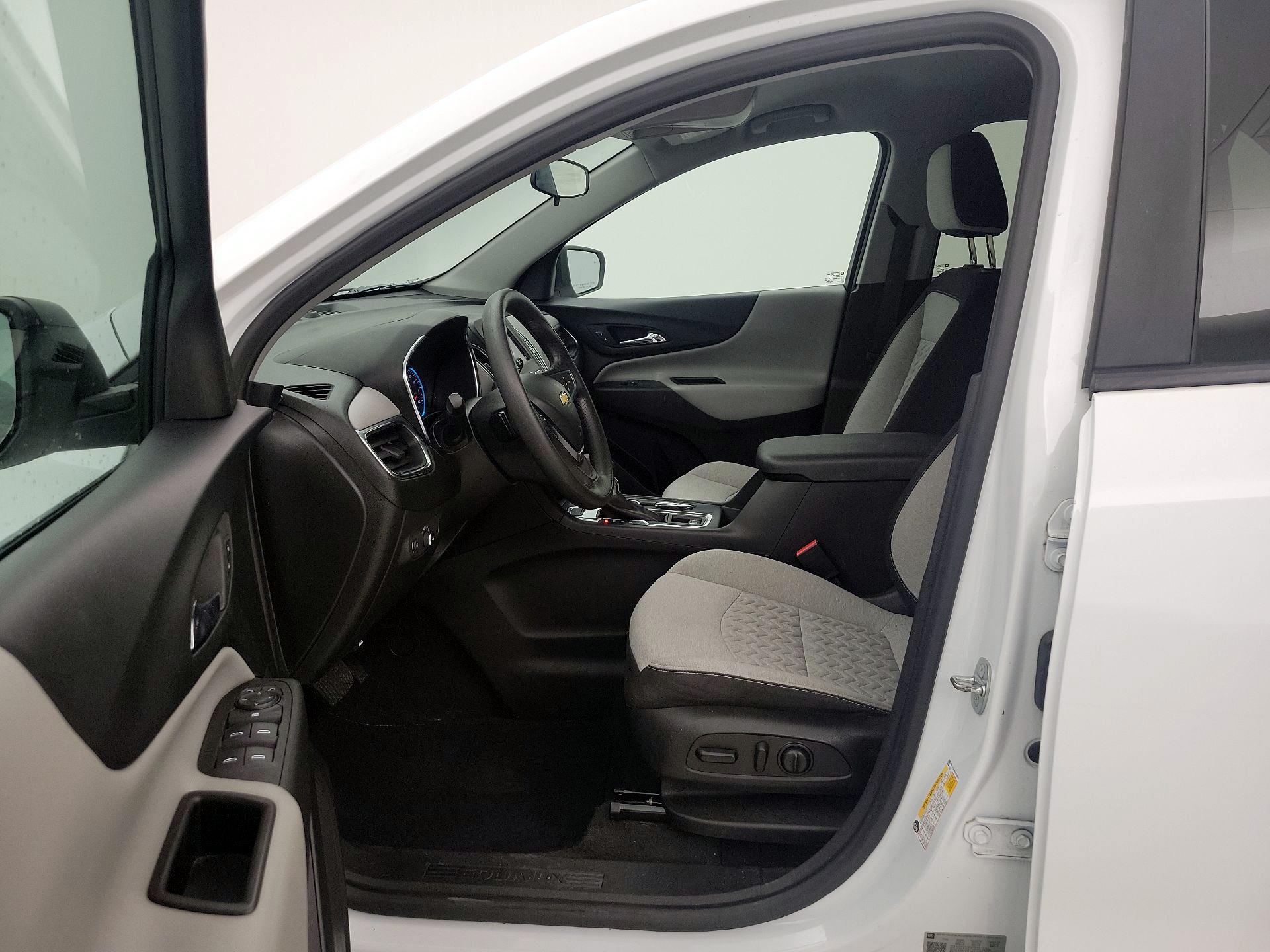 Thumbnail: 2022 Chevrolet Equinox - 11