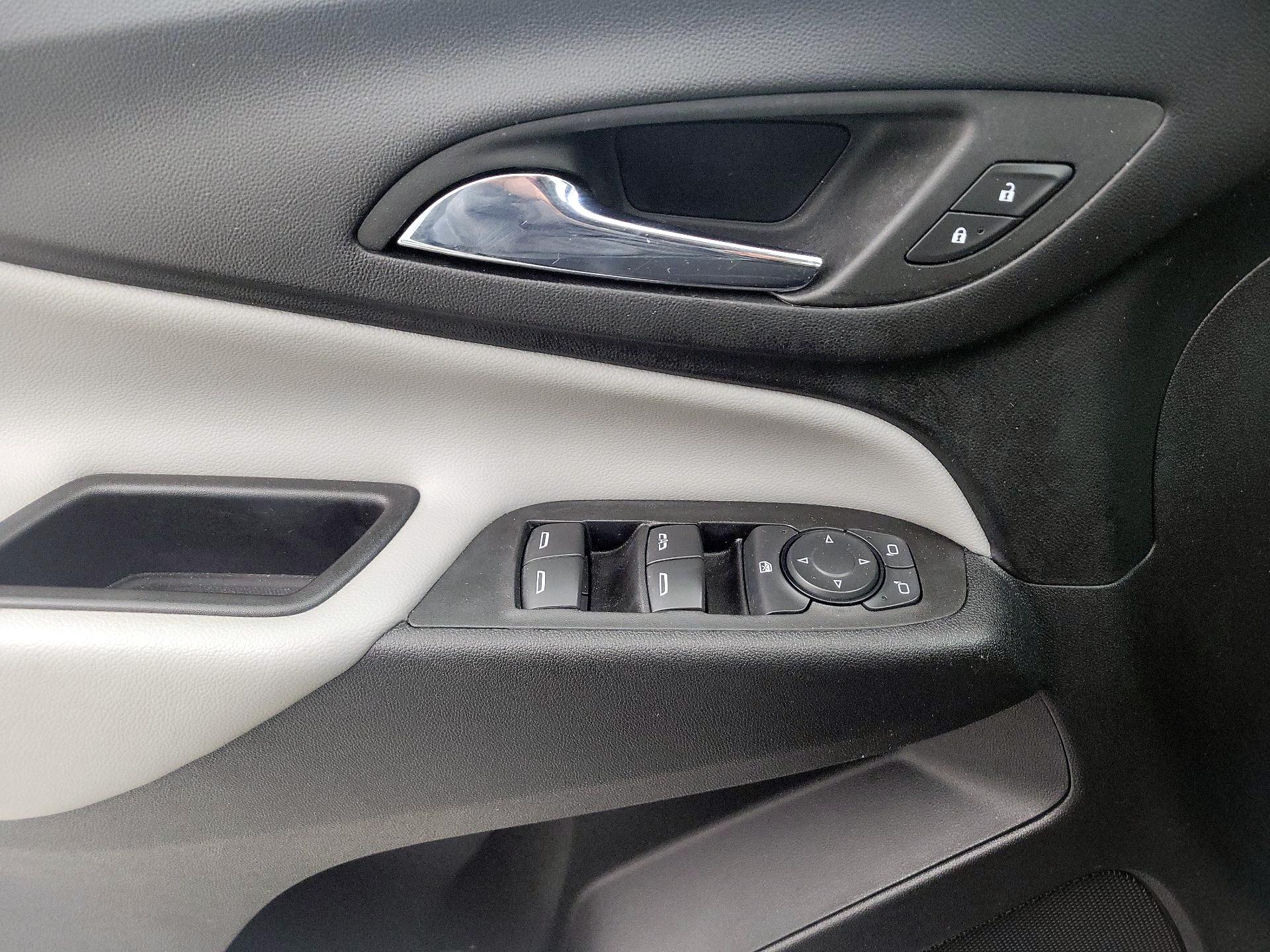 Thumbnail: 2022 Chevrolet Equinox - 12