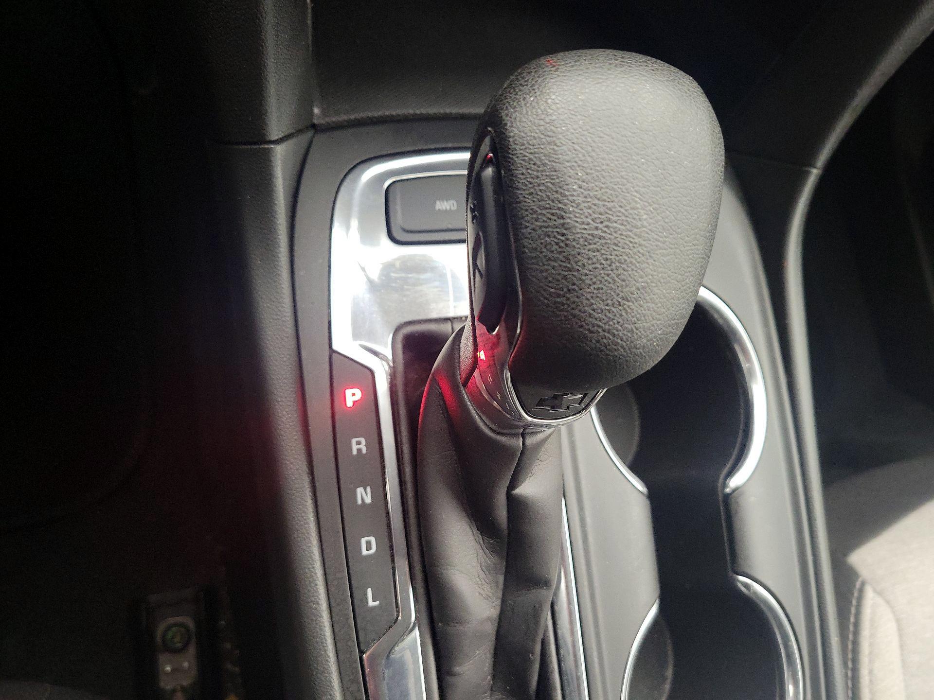 Thumbnail: 2022 Chevrolet Equinox - 17