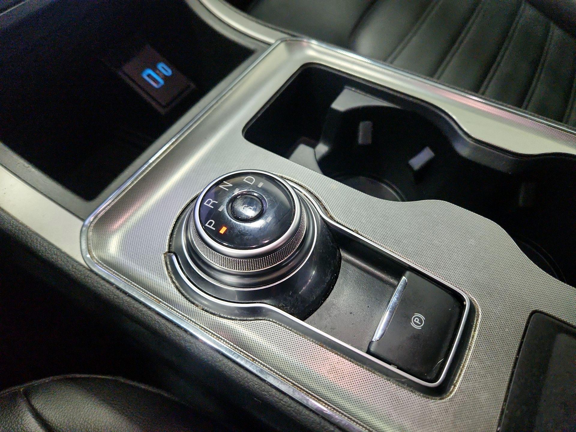 Thumbnail: 2022 Ford Edge - 17