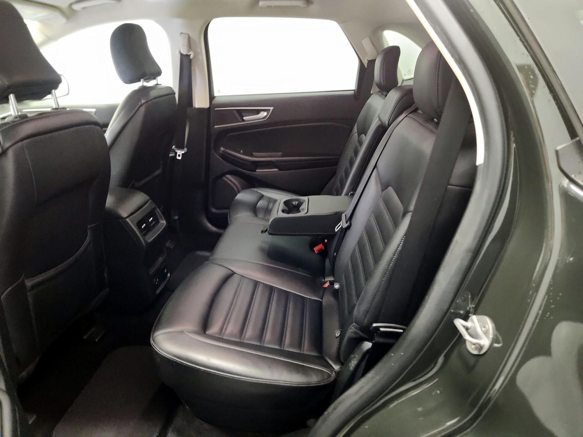 Thumbnail: 2022 Ford Edge - 19