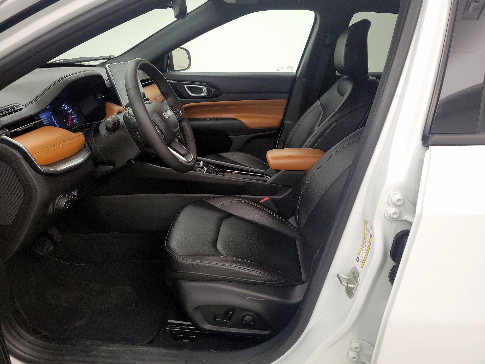 Thumbnail: 2024 Jeep Compass - 11