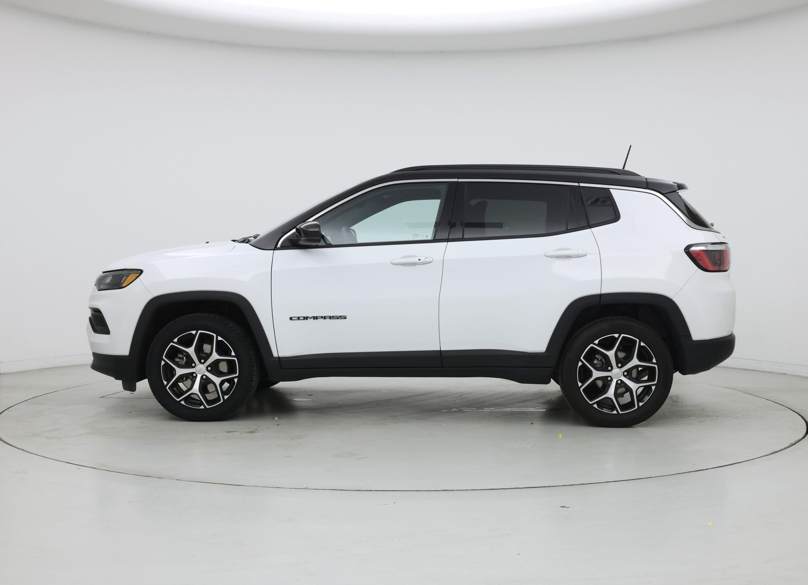 Thumbnail: 2024 Jeep Compass - 3