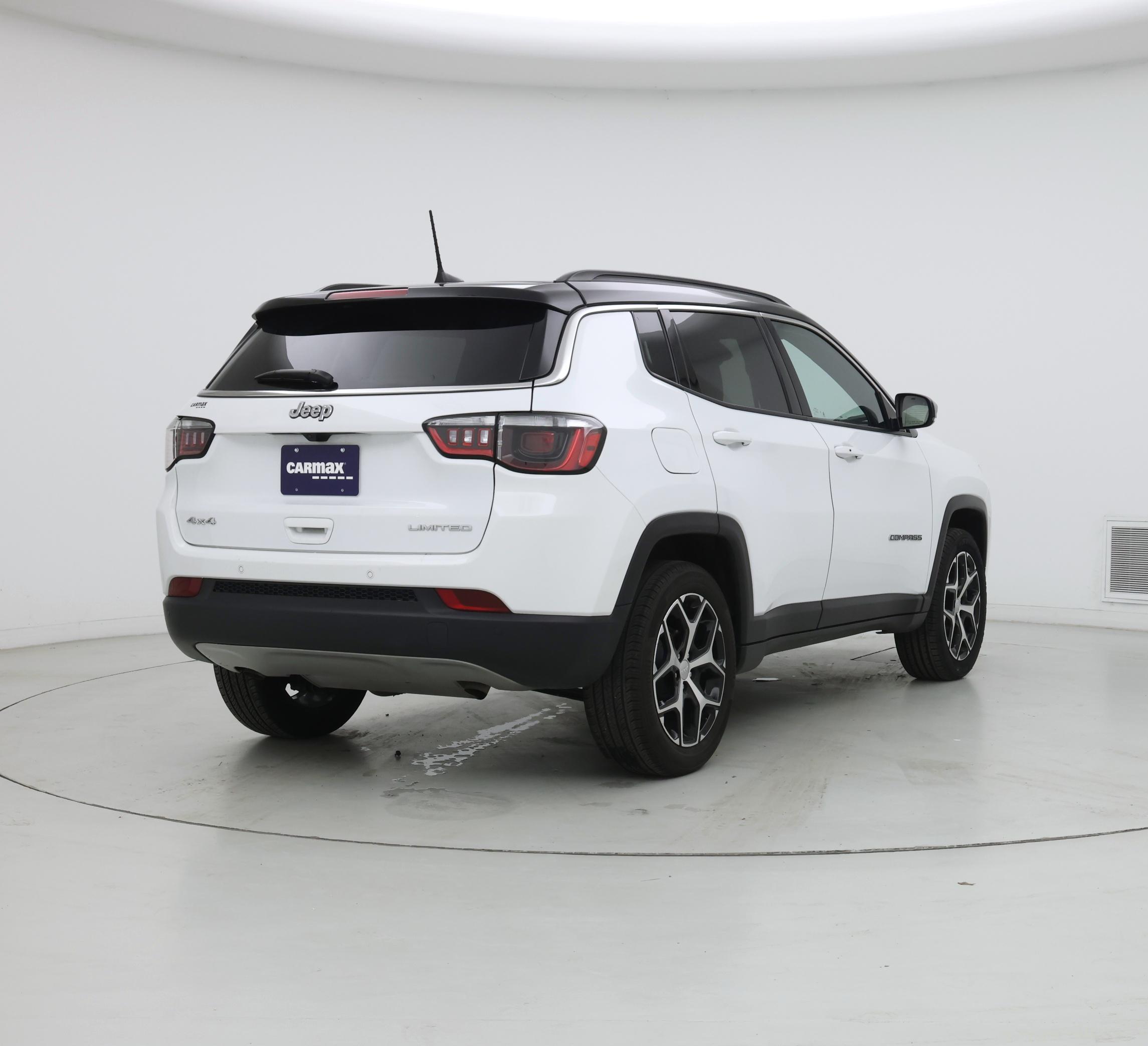 Thumbnail: 2024 Jeep Compass - 8