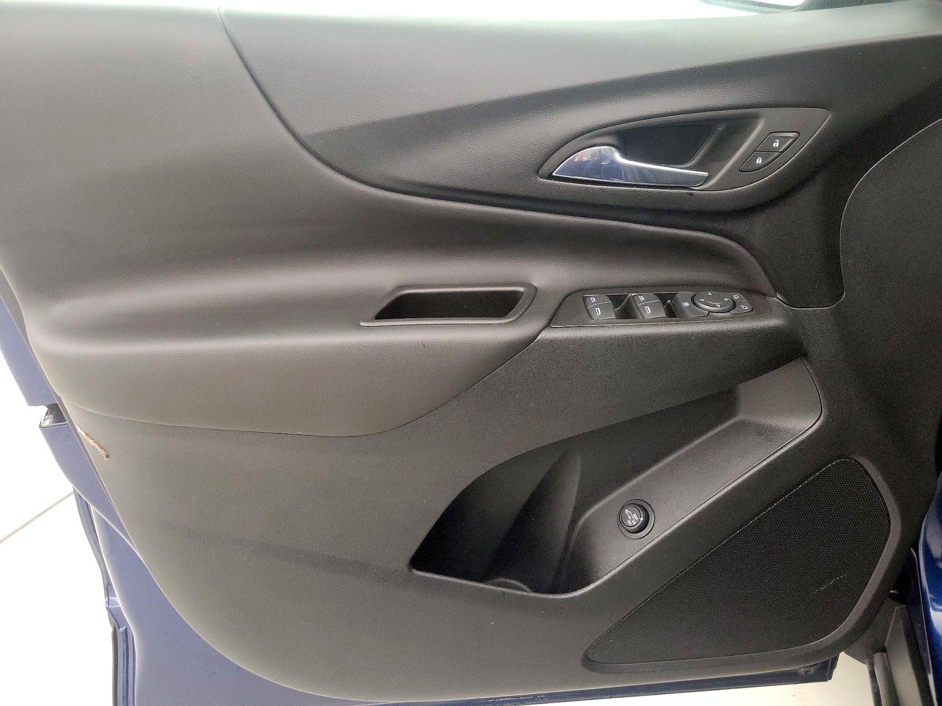 Thumbnail: 2022 Chevrolet Equinox - 12