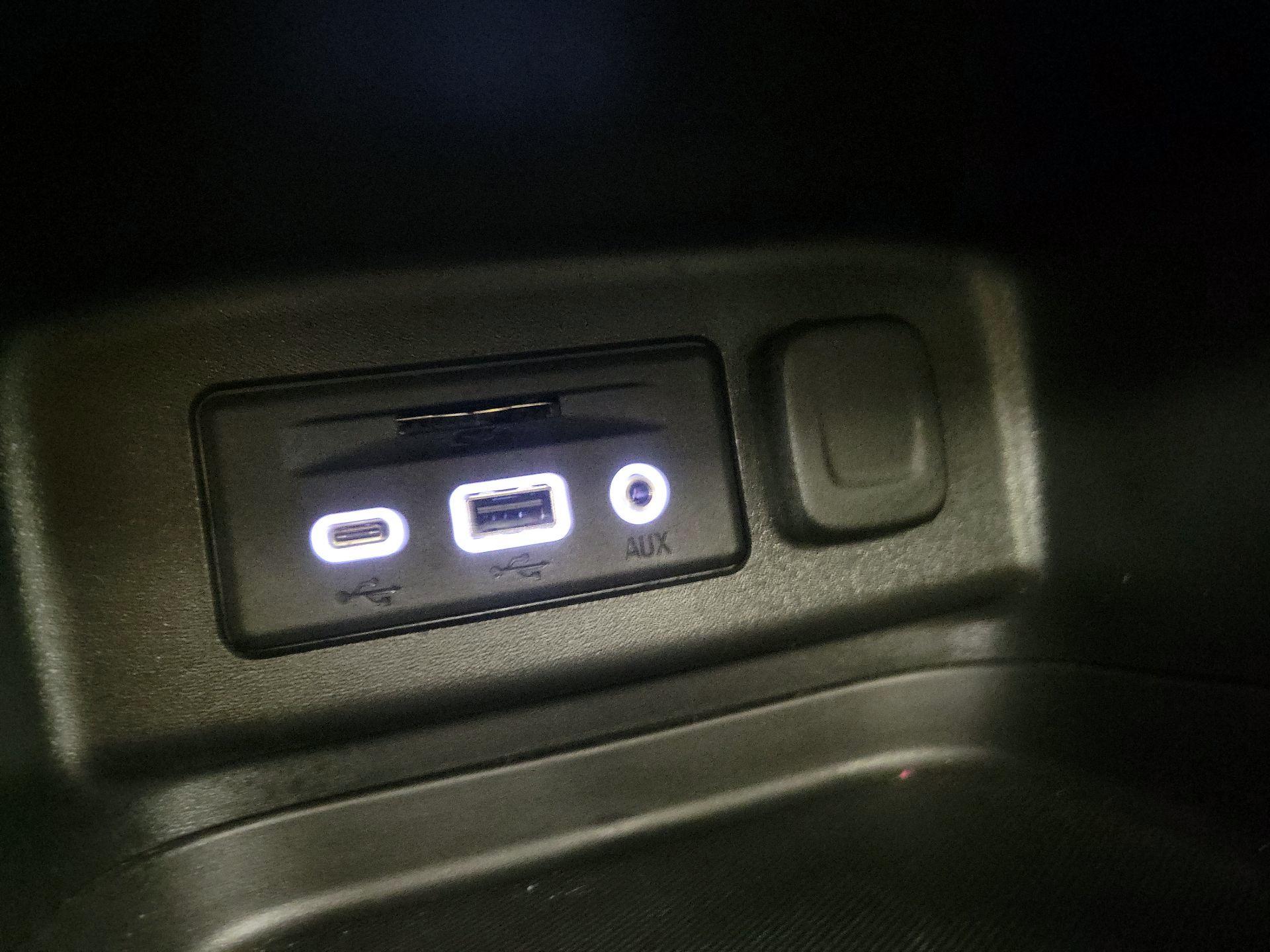 Thumbnail: 2022 Chevrolet Equinox - 18