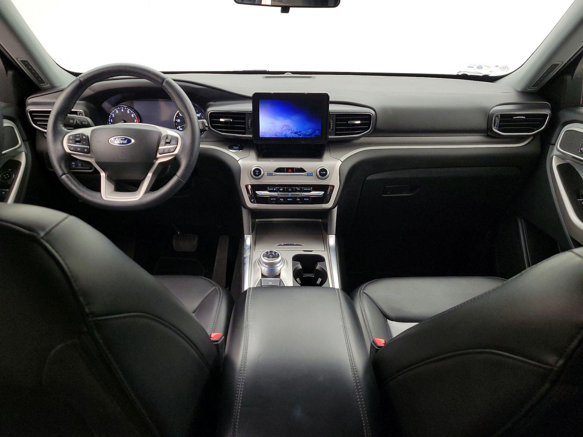 Thumbnail: 2022 Ford Explorer - 9